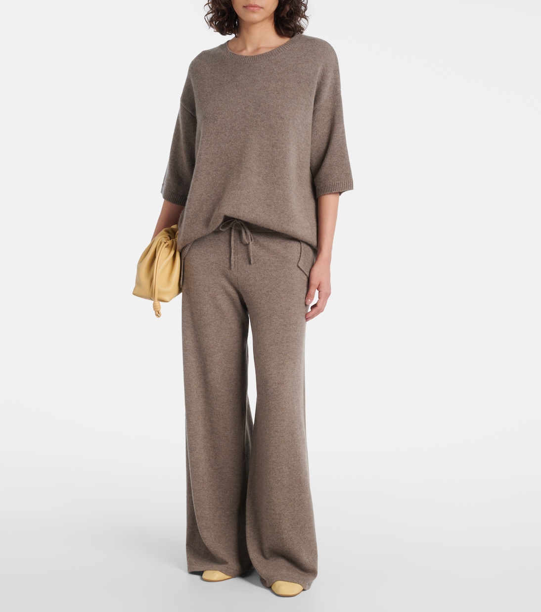 Mila oversized cashmere sweater | Lisa Yang