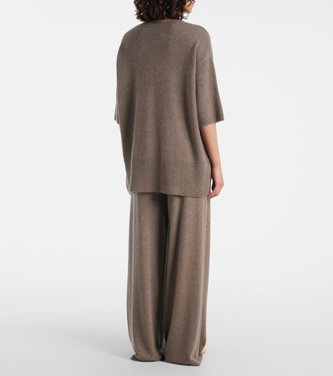 Mila oversized cashmere sweater | Lisa Yang