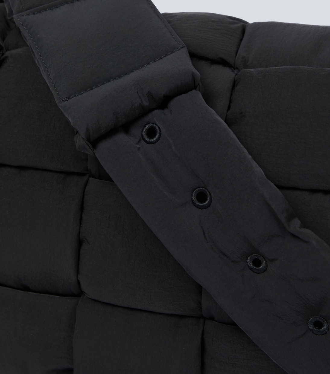 Crossbody Bag Padded Tech Cassette Maxi | Bottega Veneta