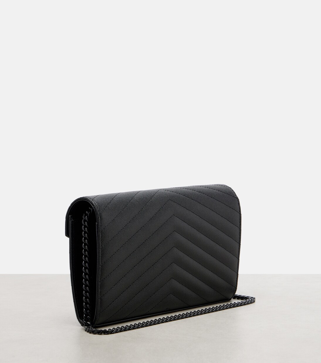 Cassandre matelassé leather wallet on chain | Saint Laurent
