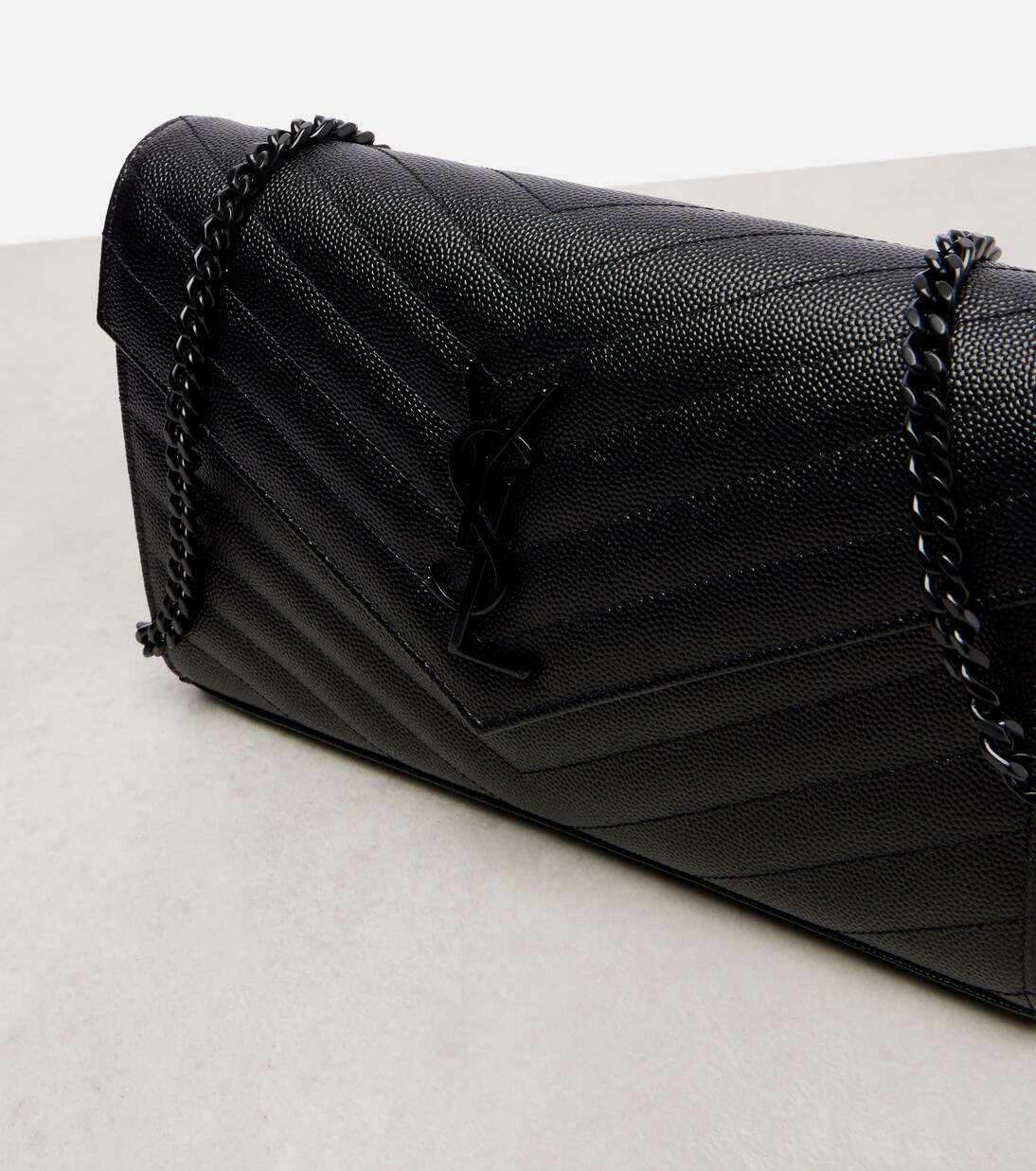 Cassandre matelassé leather wallet on chain | Saint Laurent