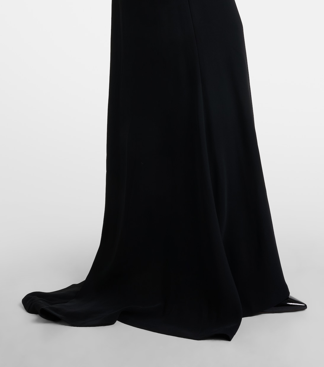 Robe Dellana aus Crêpe mit Kristallen | Costarellos