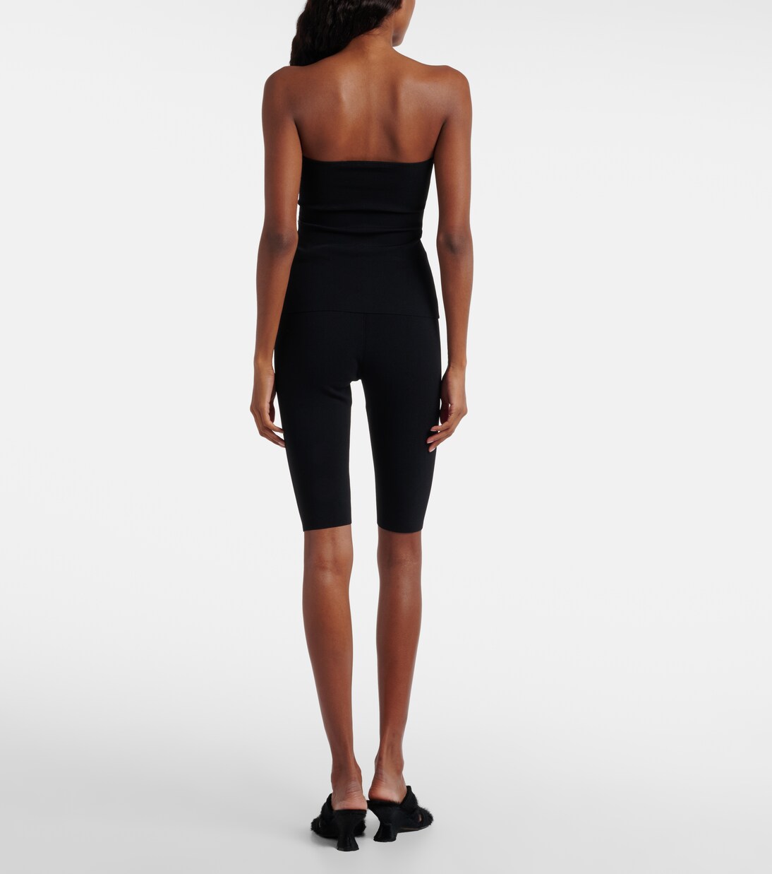 Top | Entire Studios