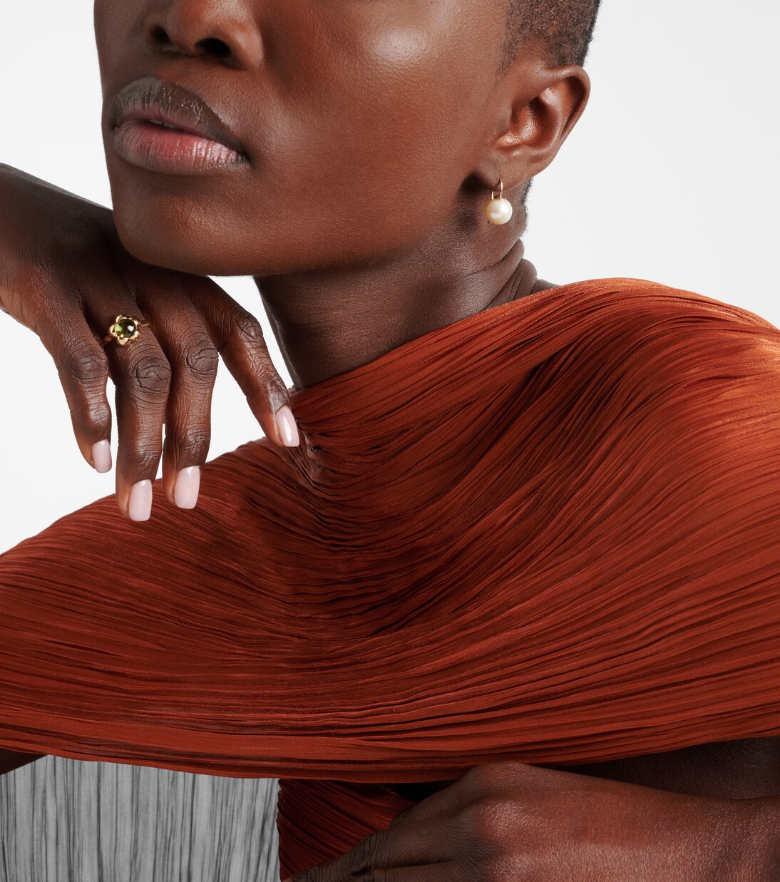 Essential 14kt gold earrings with pearls | Stone and Strand