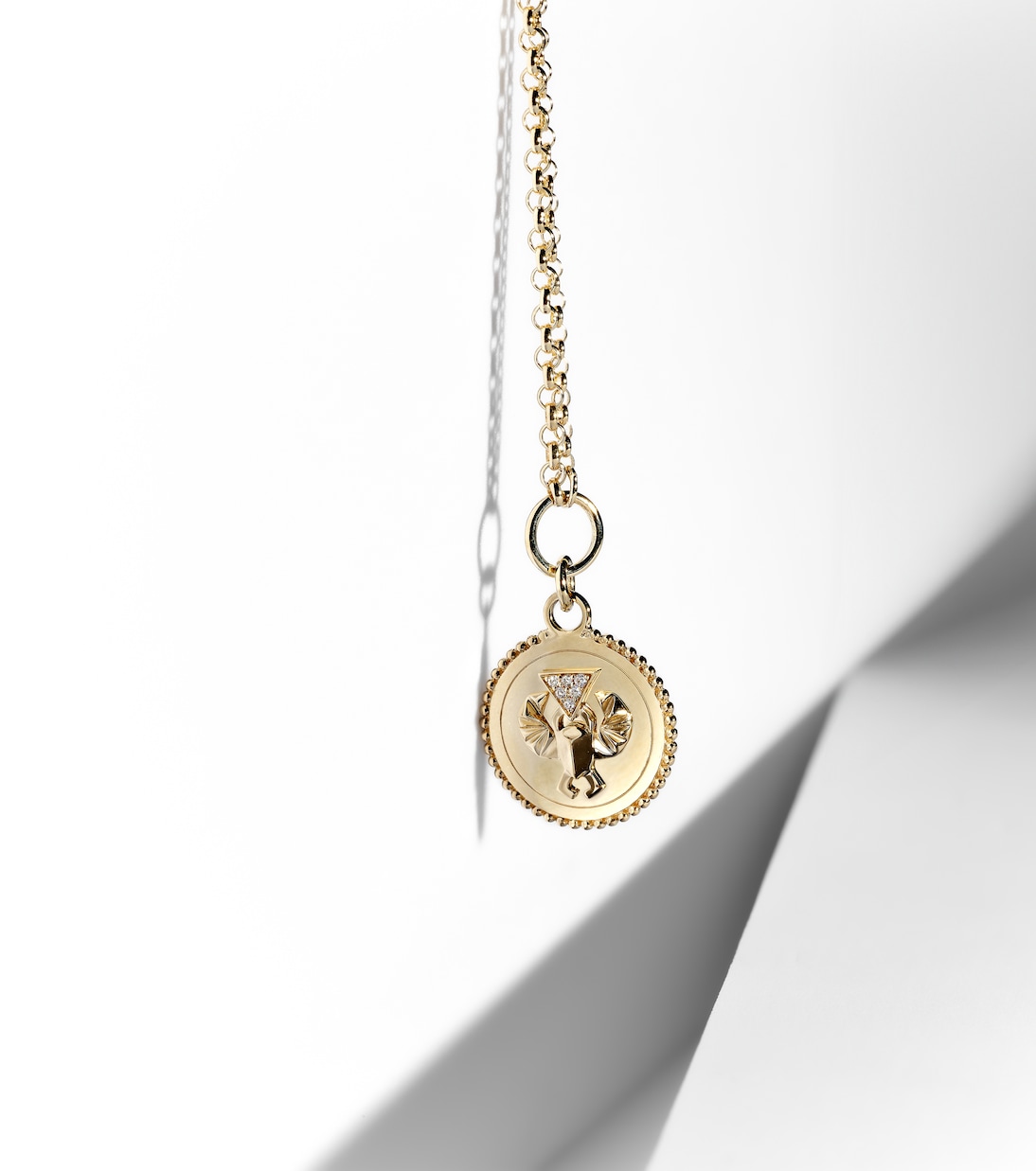 Protection 18kt gold chain necklace with diamonds | FoundRae