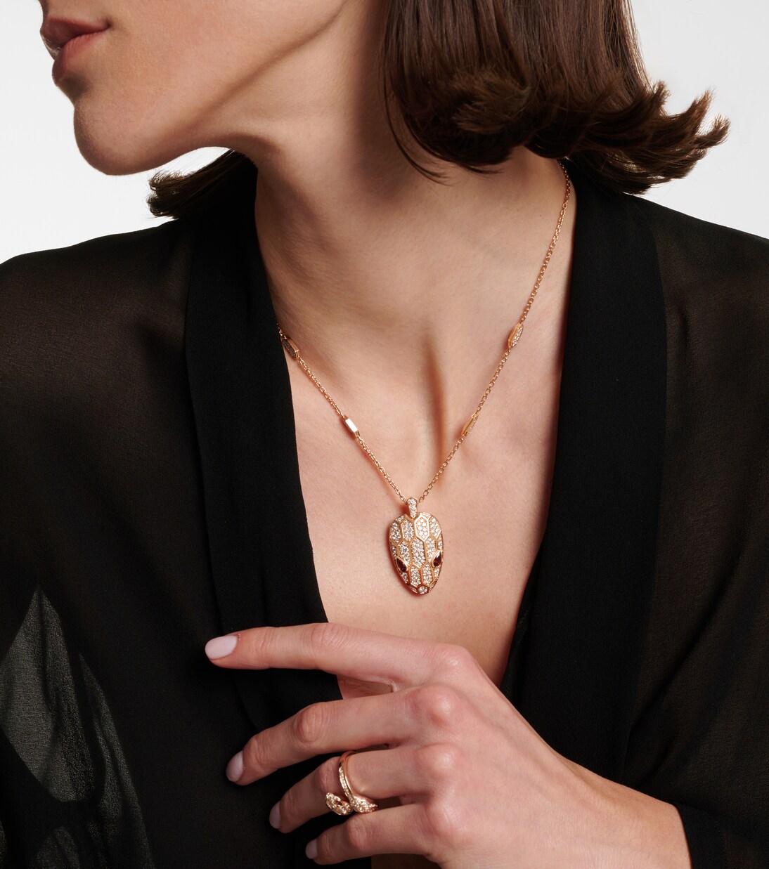 Serpenti Seduttori 18kt rose gold pendant necklace with diamonds and rubellites | Bvlgari