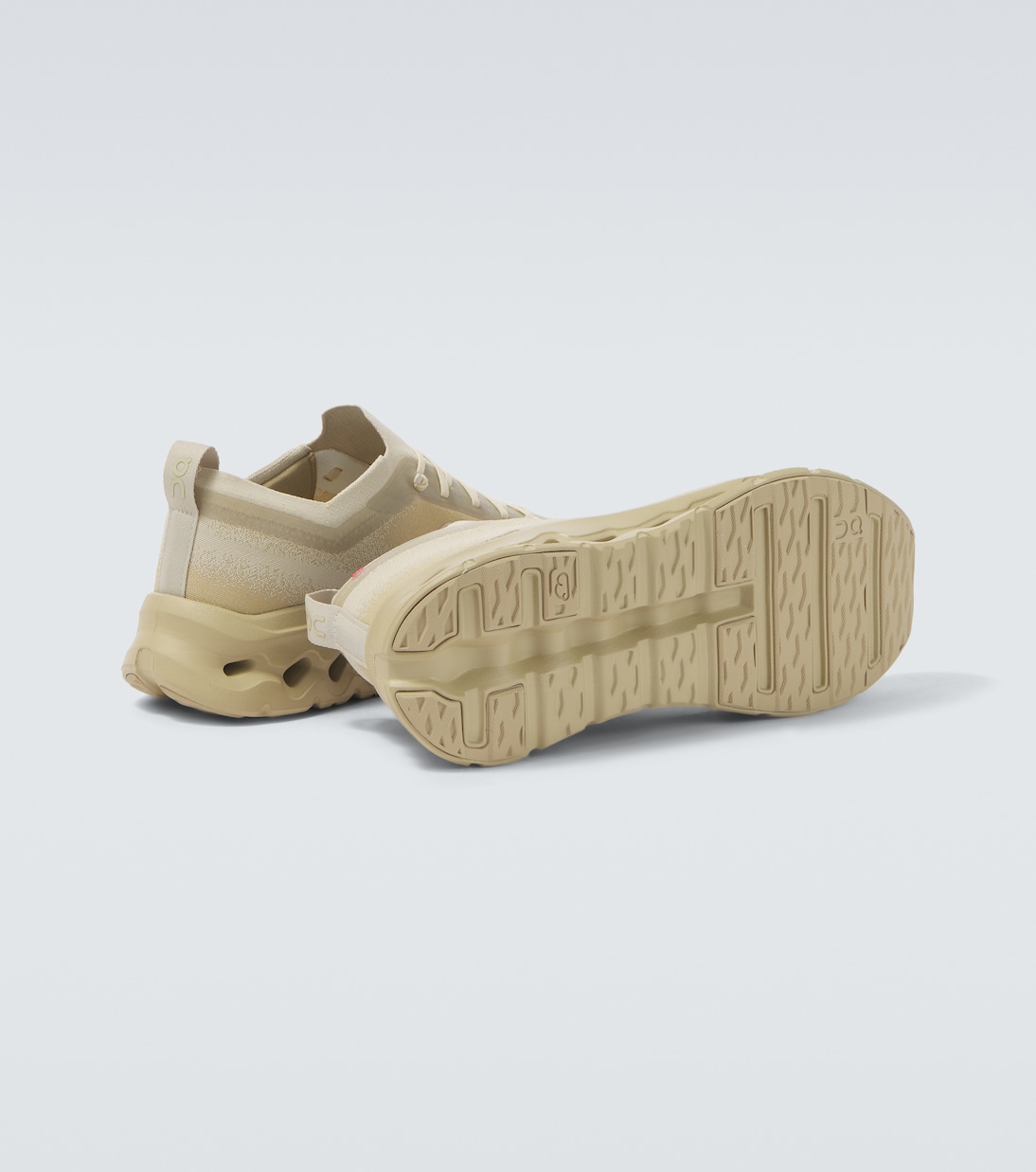 x Zendaya Cloudtilt Moon running shoes | On