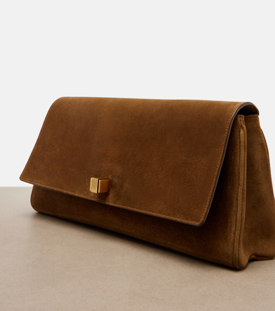 Clutch Audrey aus Veloursleder | Khaite