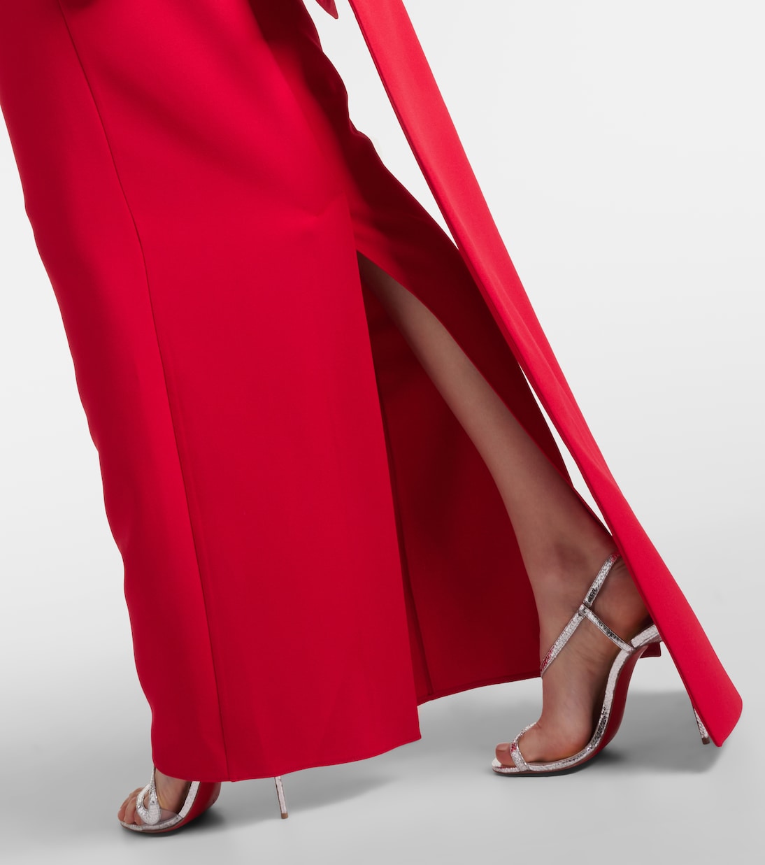 Robe longue brodée en crêpe | Safiyaa