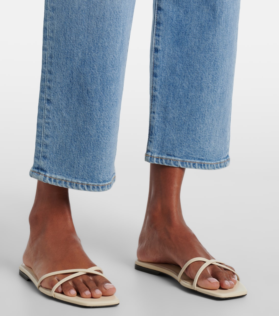 High-Rise Straight Jeans London | Slvrlake