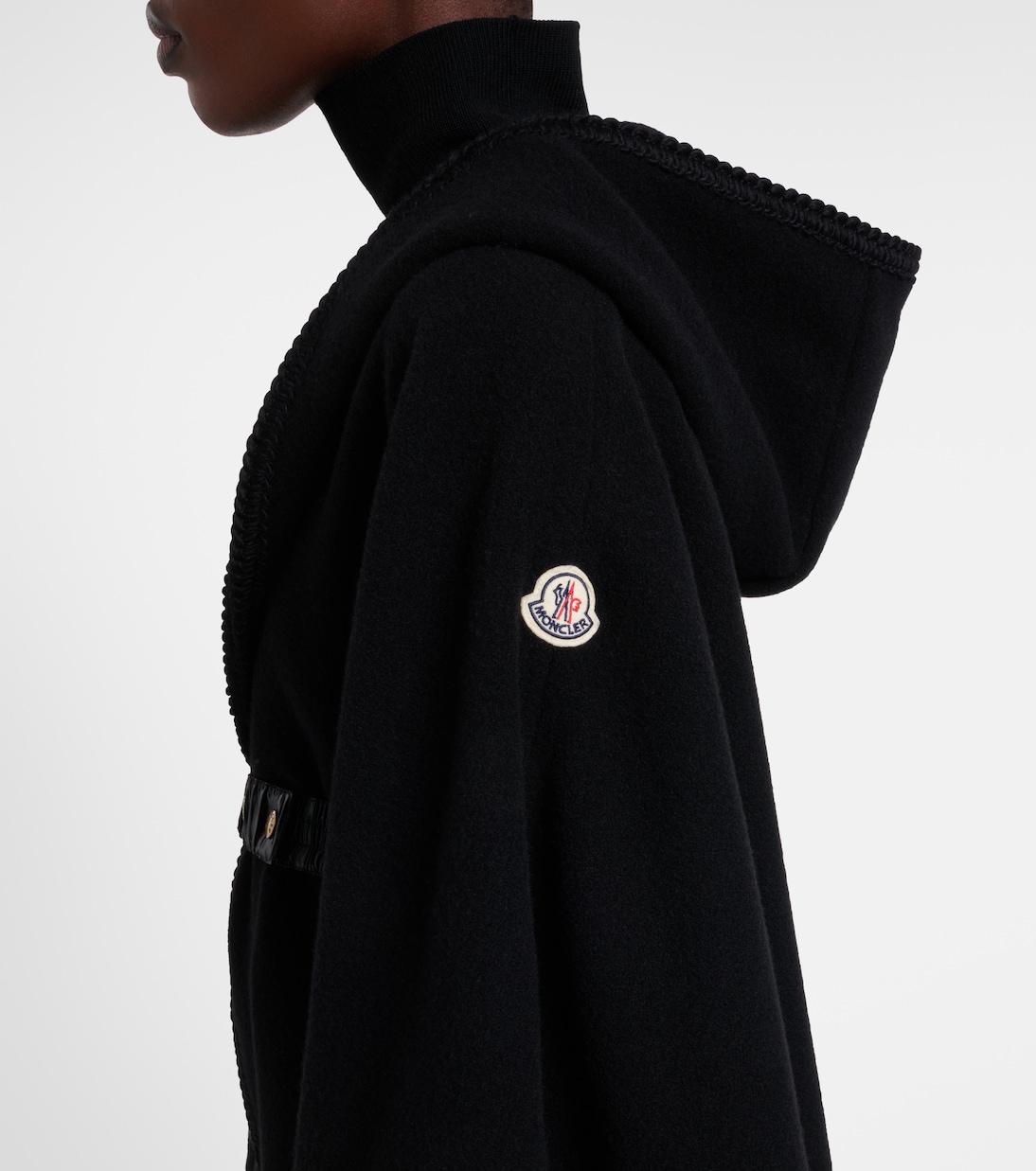 Fringed virgin wool cape | Moncler