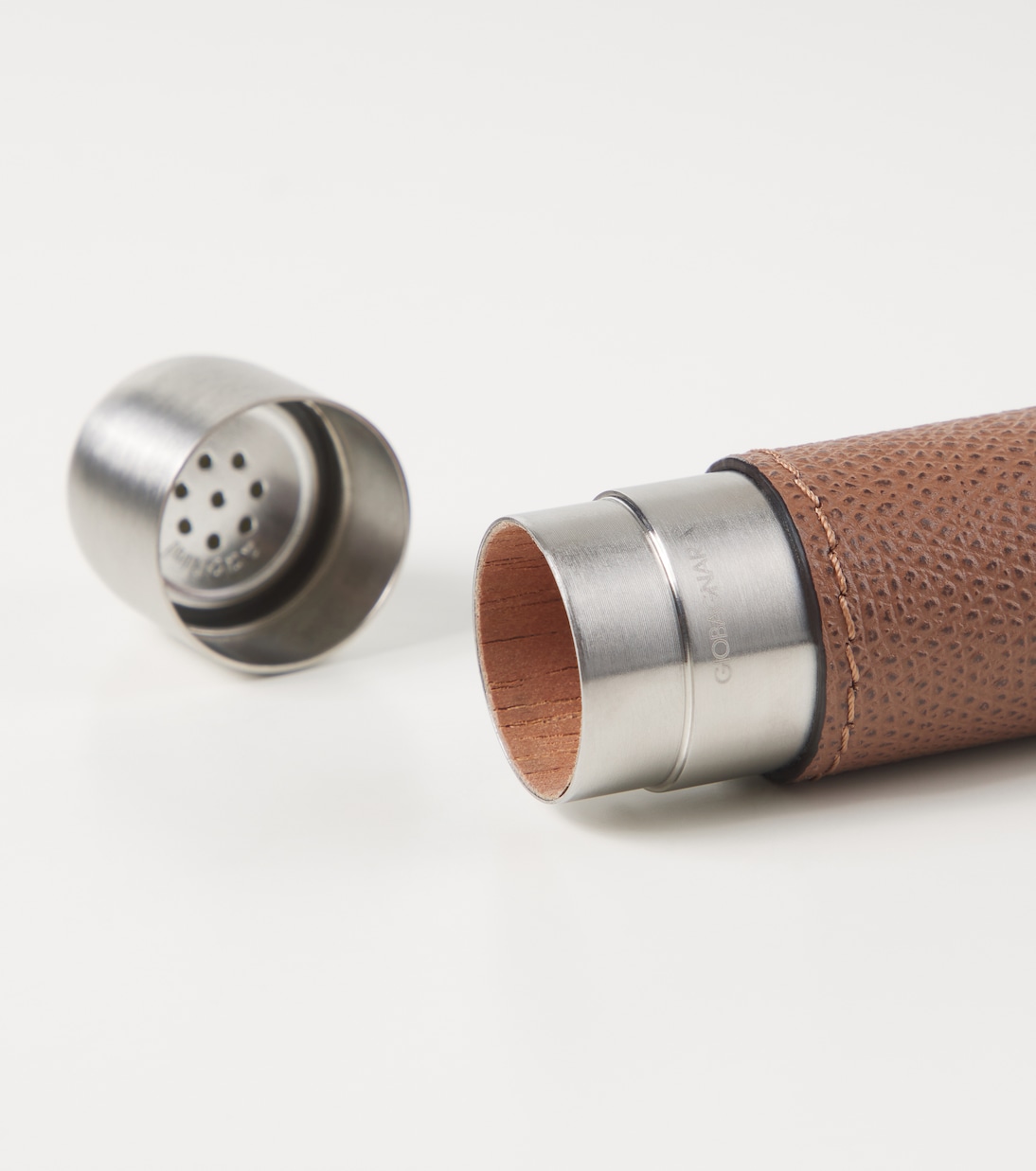 Leather-trimmed cigar holder | Giobagnara
