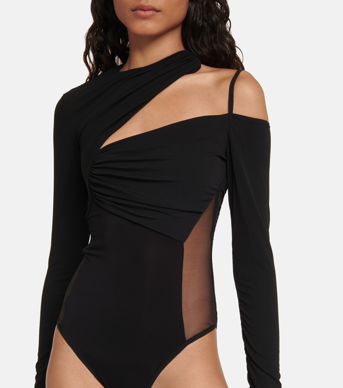 Asymmetrischer Body aus Tüll | Nensi Dojaka