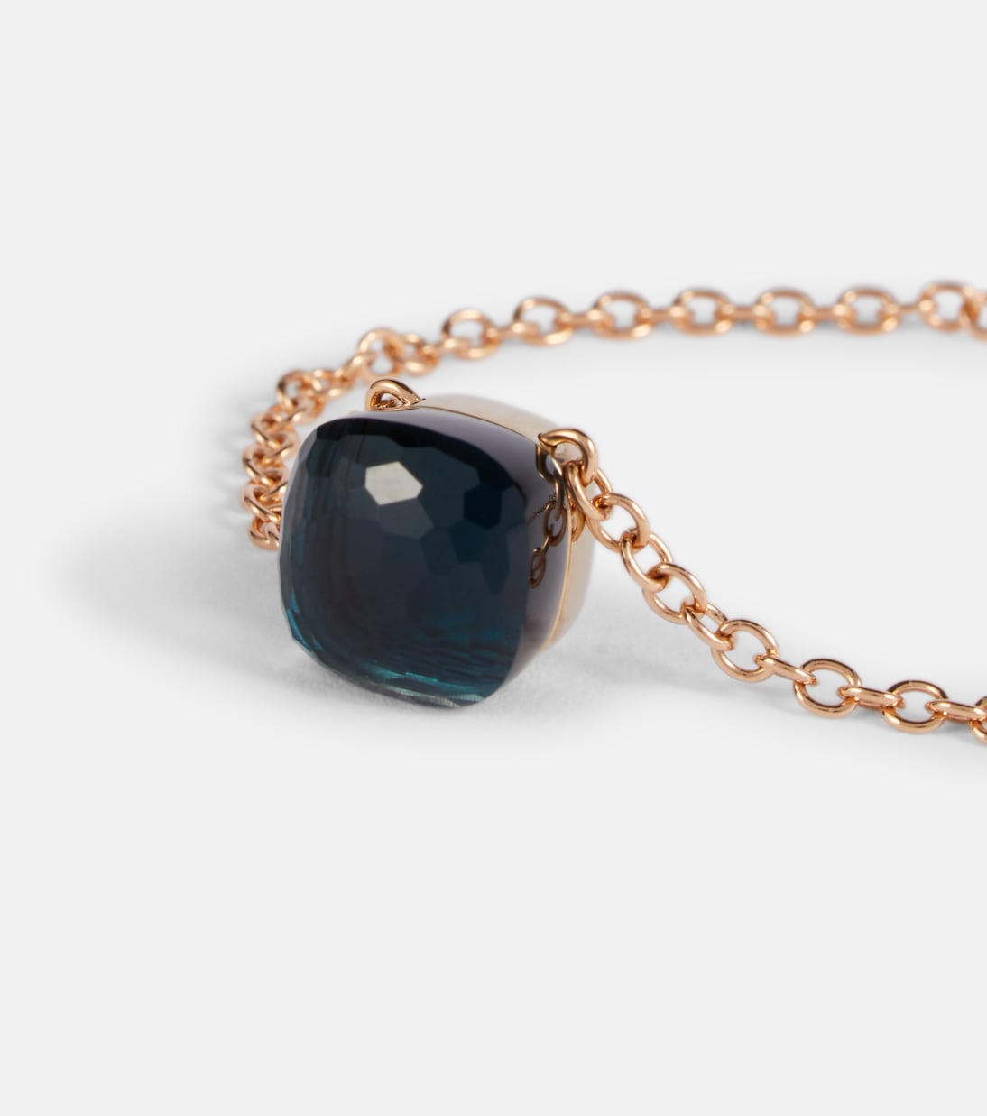 Nudo 18kt gold necklace with topaz | Pomellato