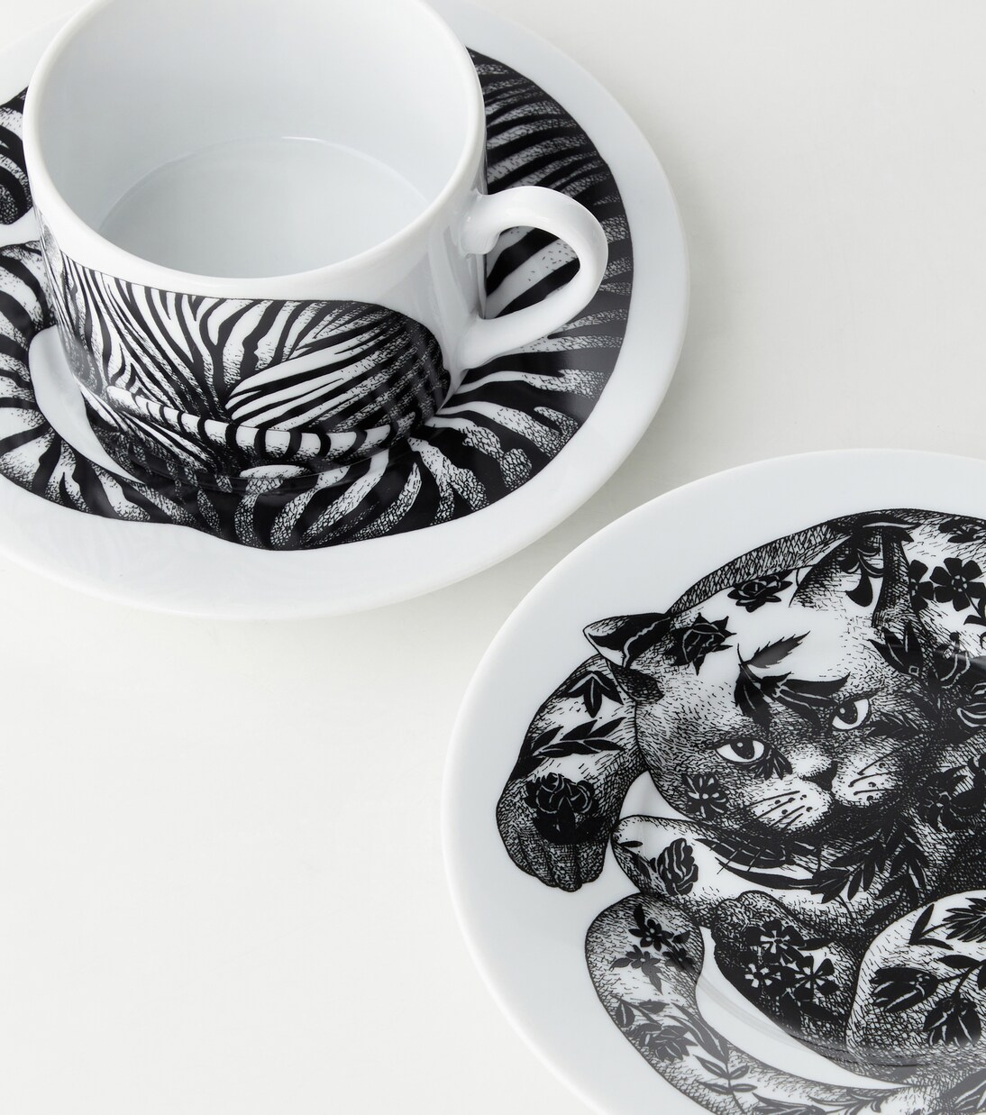 Set de 6 tasses à thé et soucoupes High Fidelity en porcelaine | Fornasetti