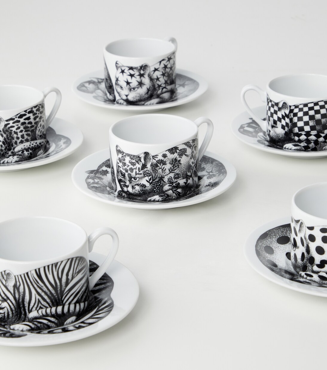 Set de 6 tasses à thé et soucoupes High Fidelity en porcelaine | Fornasetti