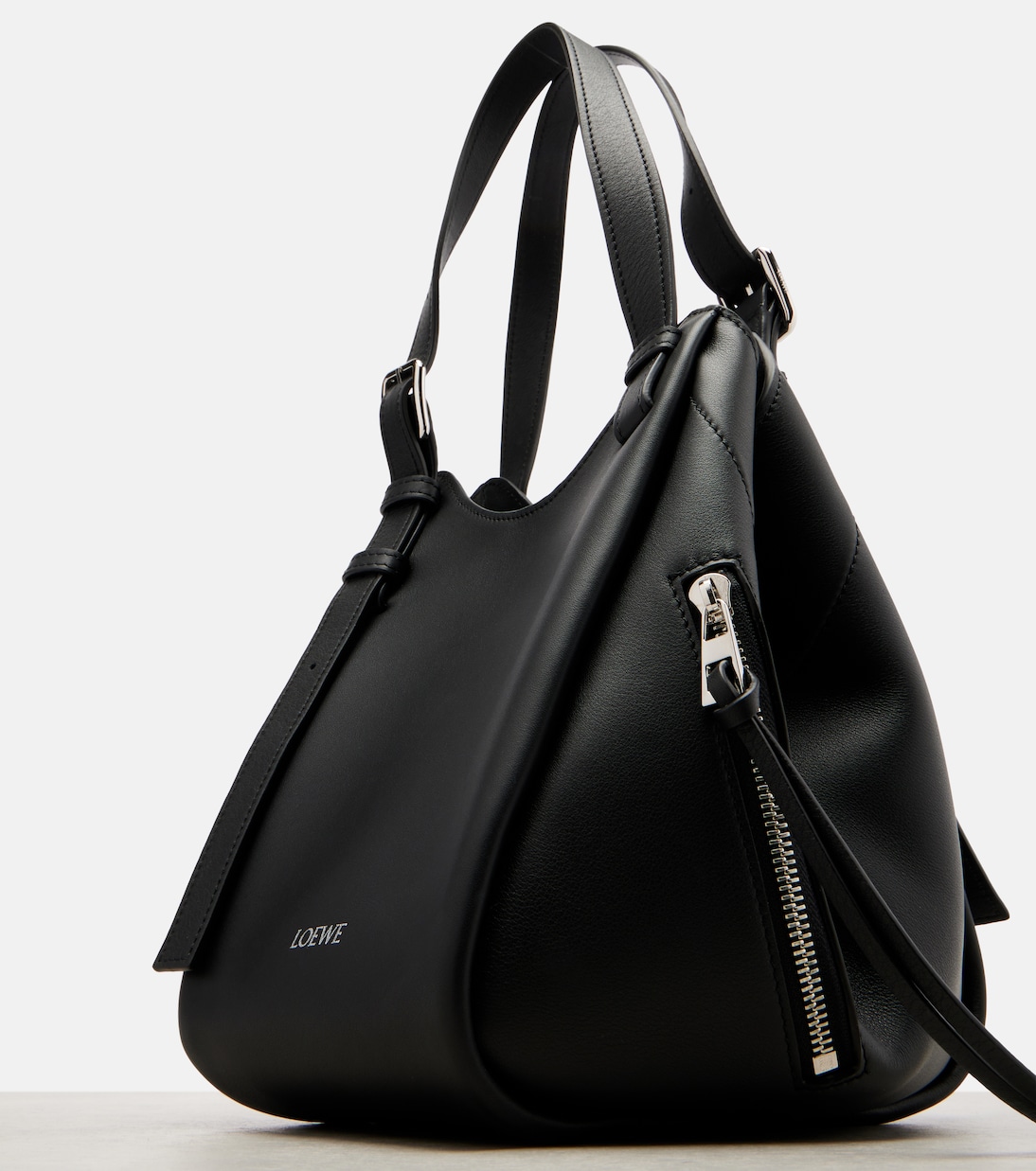 Hammock Flip Medium leather tote bag | Loewe