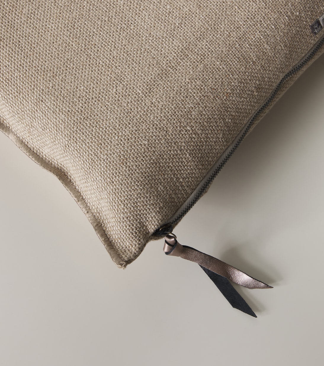 Linen cushion | Maison de Vacances
