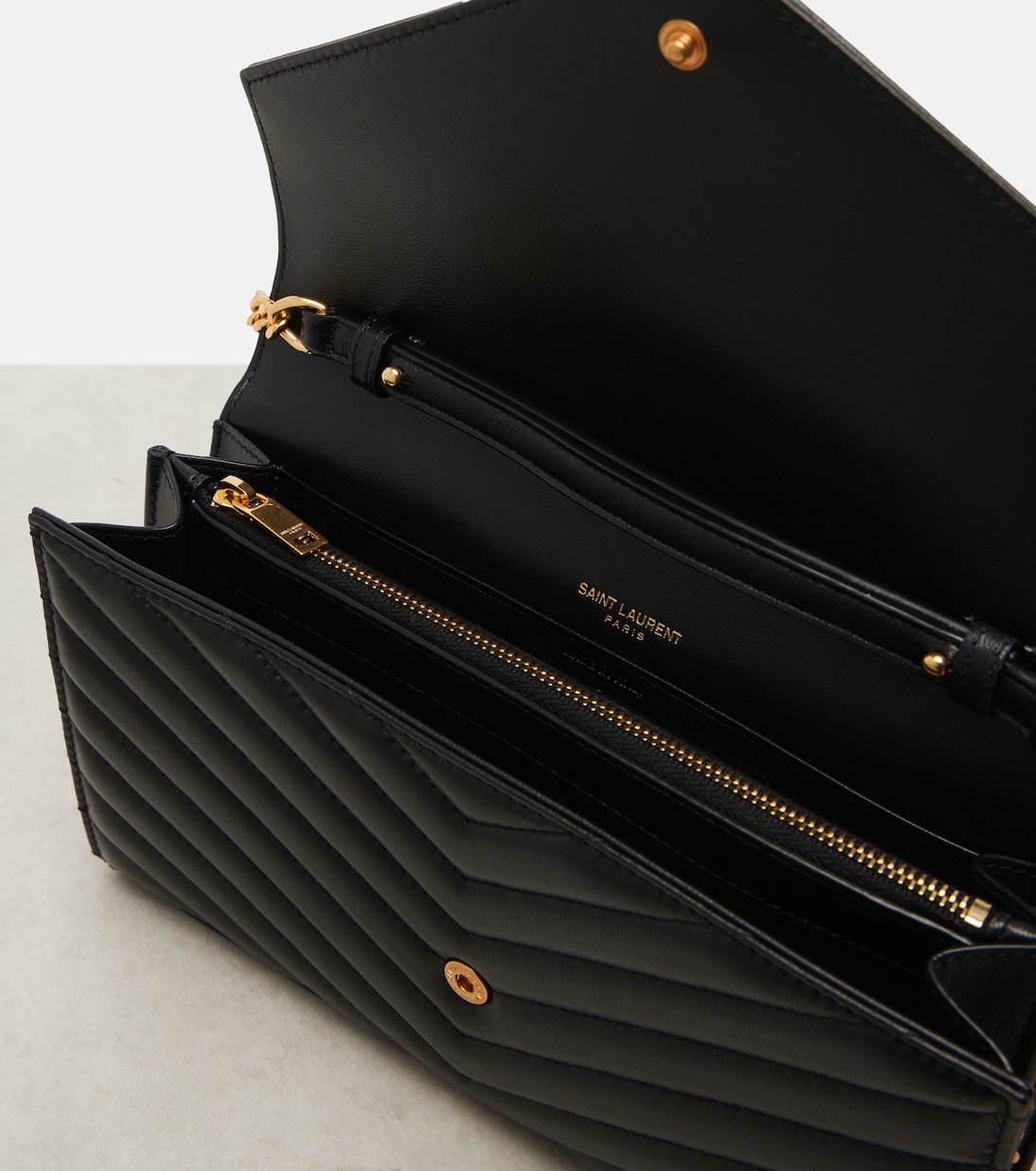 Cassandre matelassé leather wallet on chain | Saint Laurent