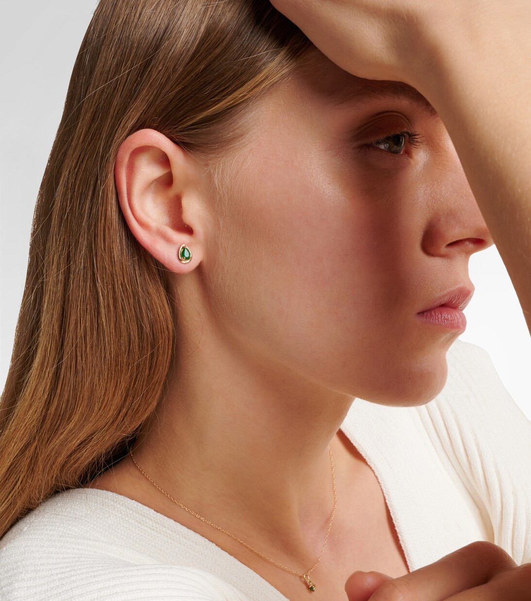 Boucles d'oreilles Birthstone Bonbon en or 14 ct et émeraudes | Stone and Strand