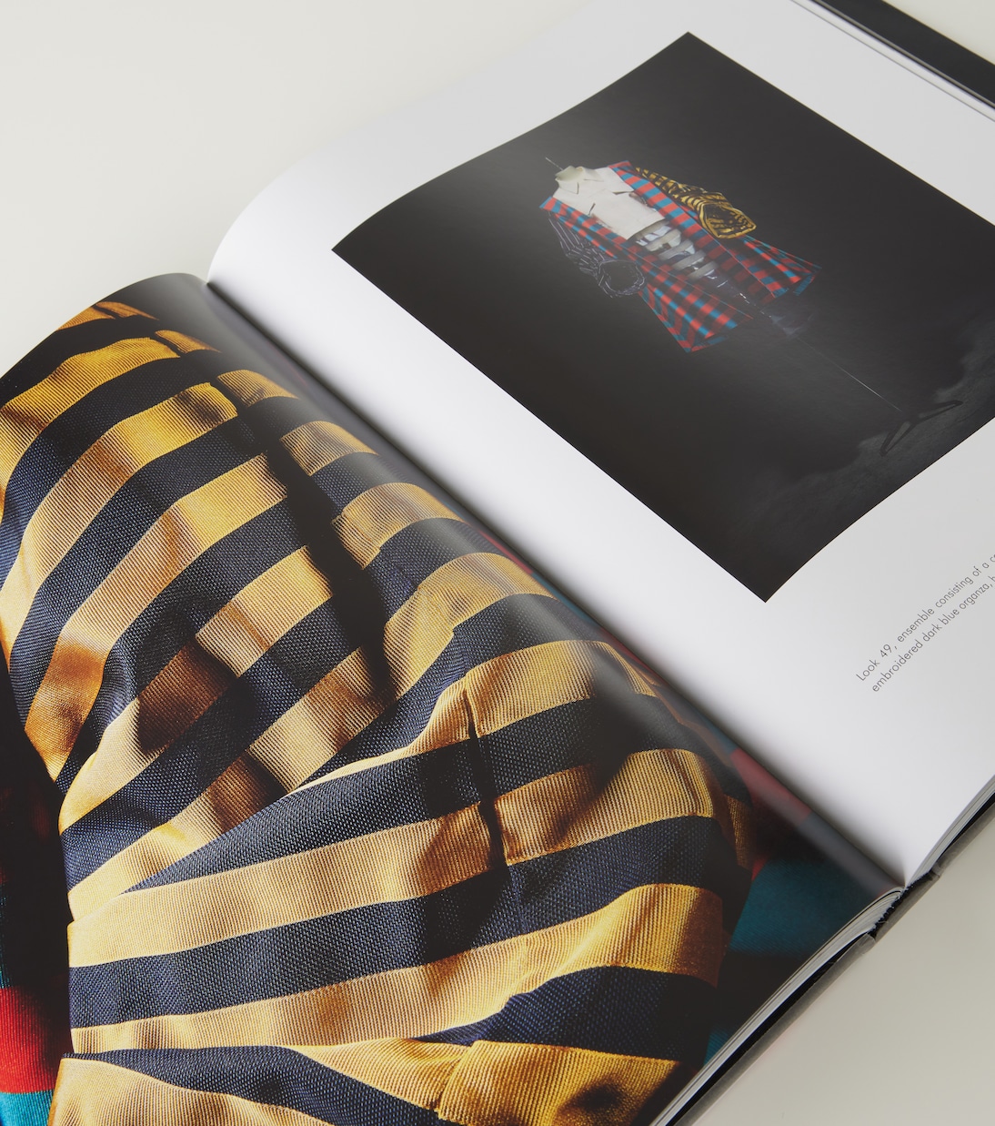 كتاب Dior لـ Raf Simons | Assouline