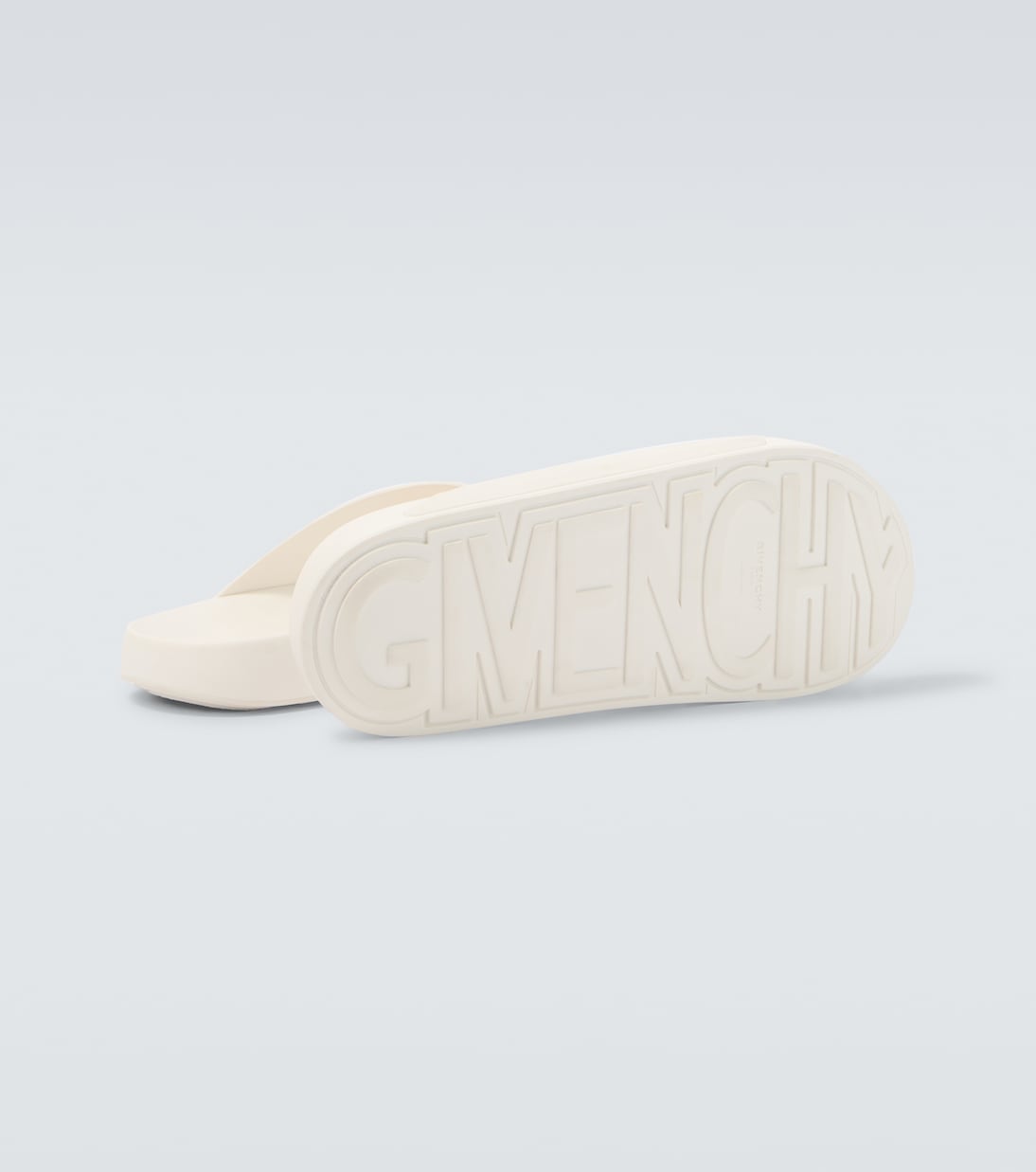 Label slides | Givenchy