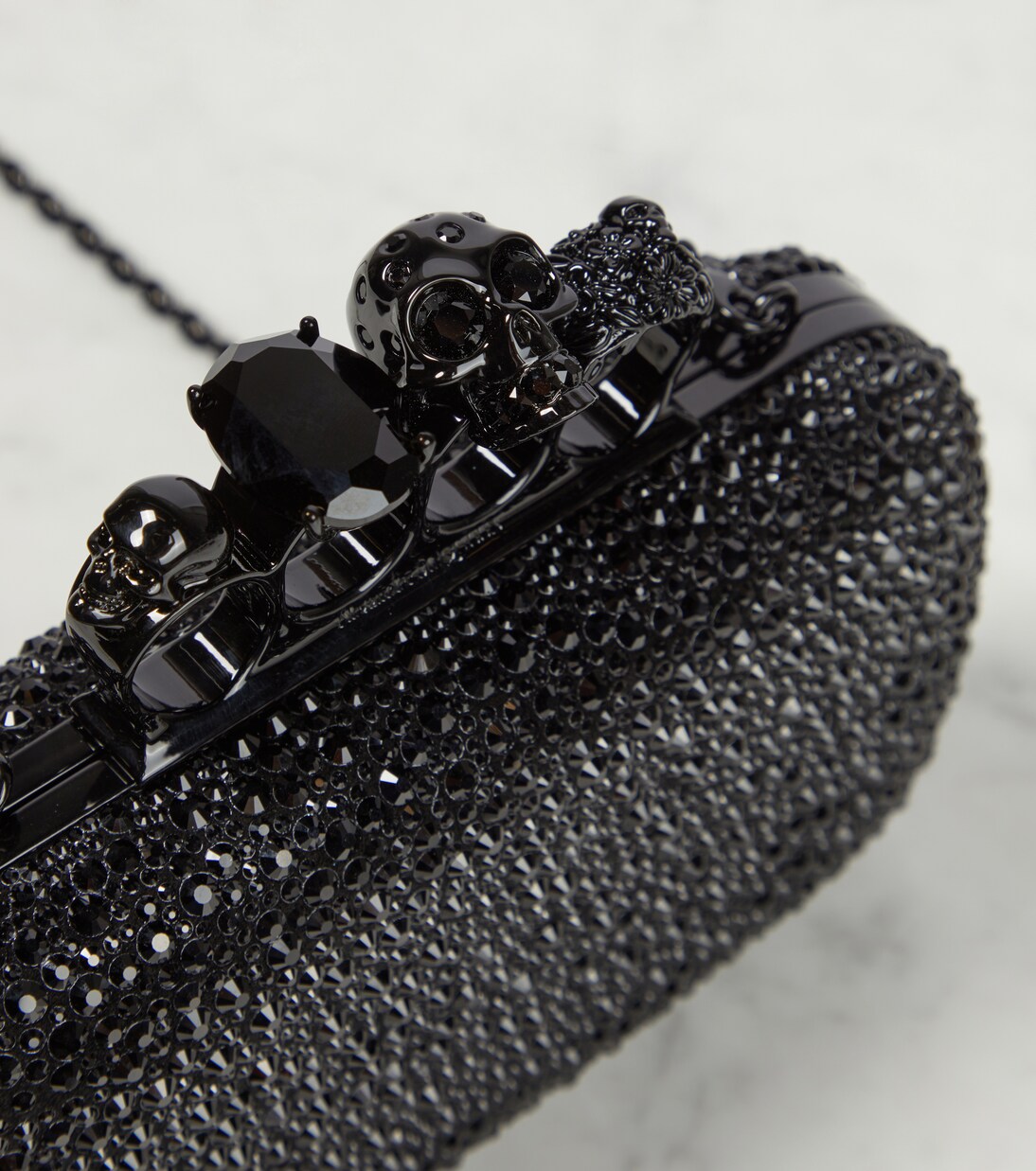 Verzierte Clutch Knuckle aus Leder | McQueen