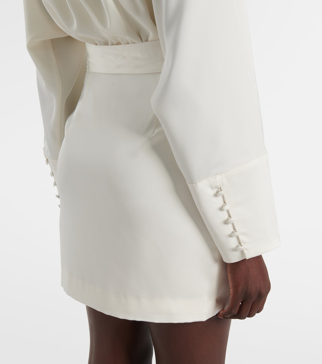 فستان لف من الساتان | Rotate