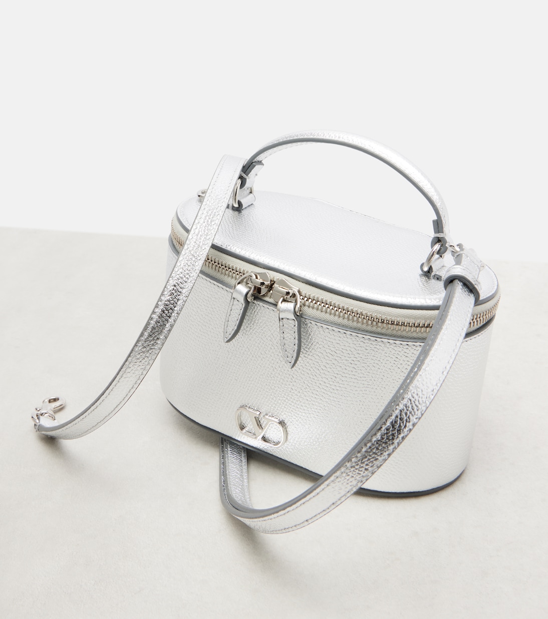Schultertasche VLogo Mini aus Metallic-Leder | Valentino Garavani