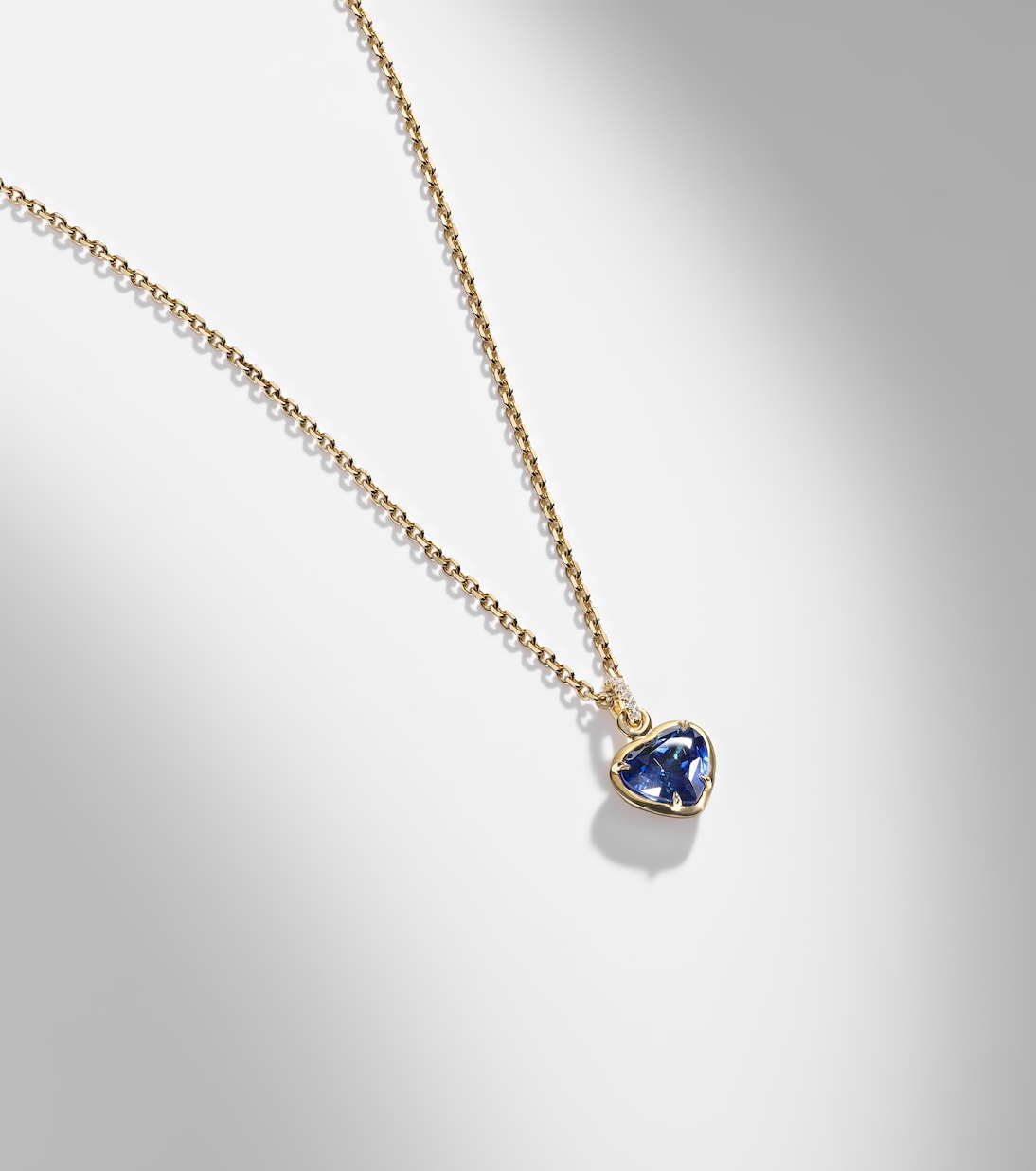 Collar de oro de 18 ct con zafiro y diamantes | Anita Ko