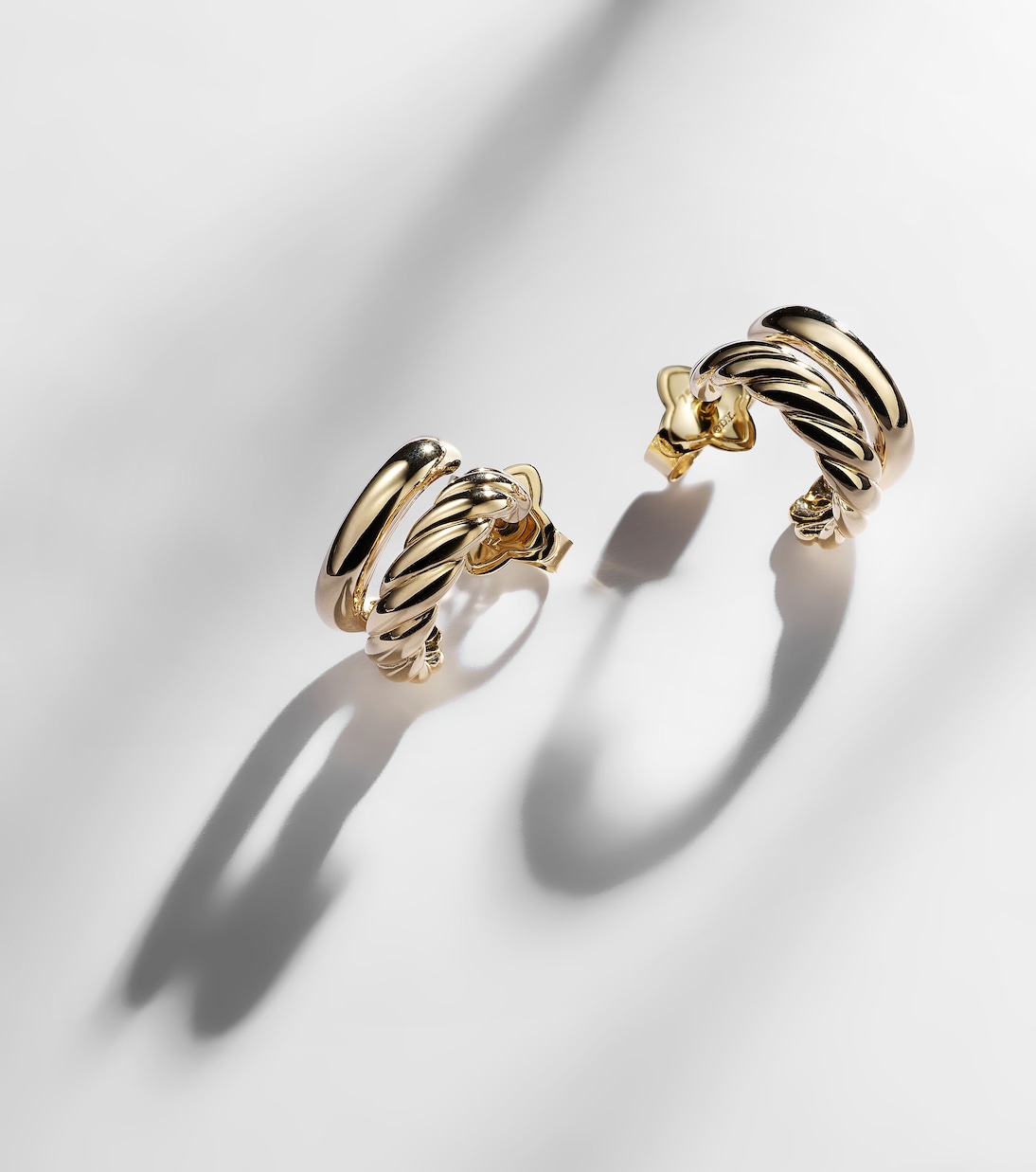 DY Mercer® 18kt gold hoop earrings | David Yurman