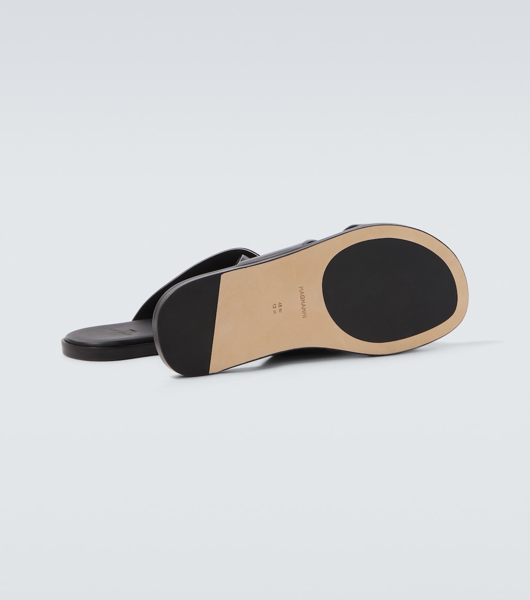 Leather slides | Magnanni