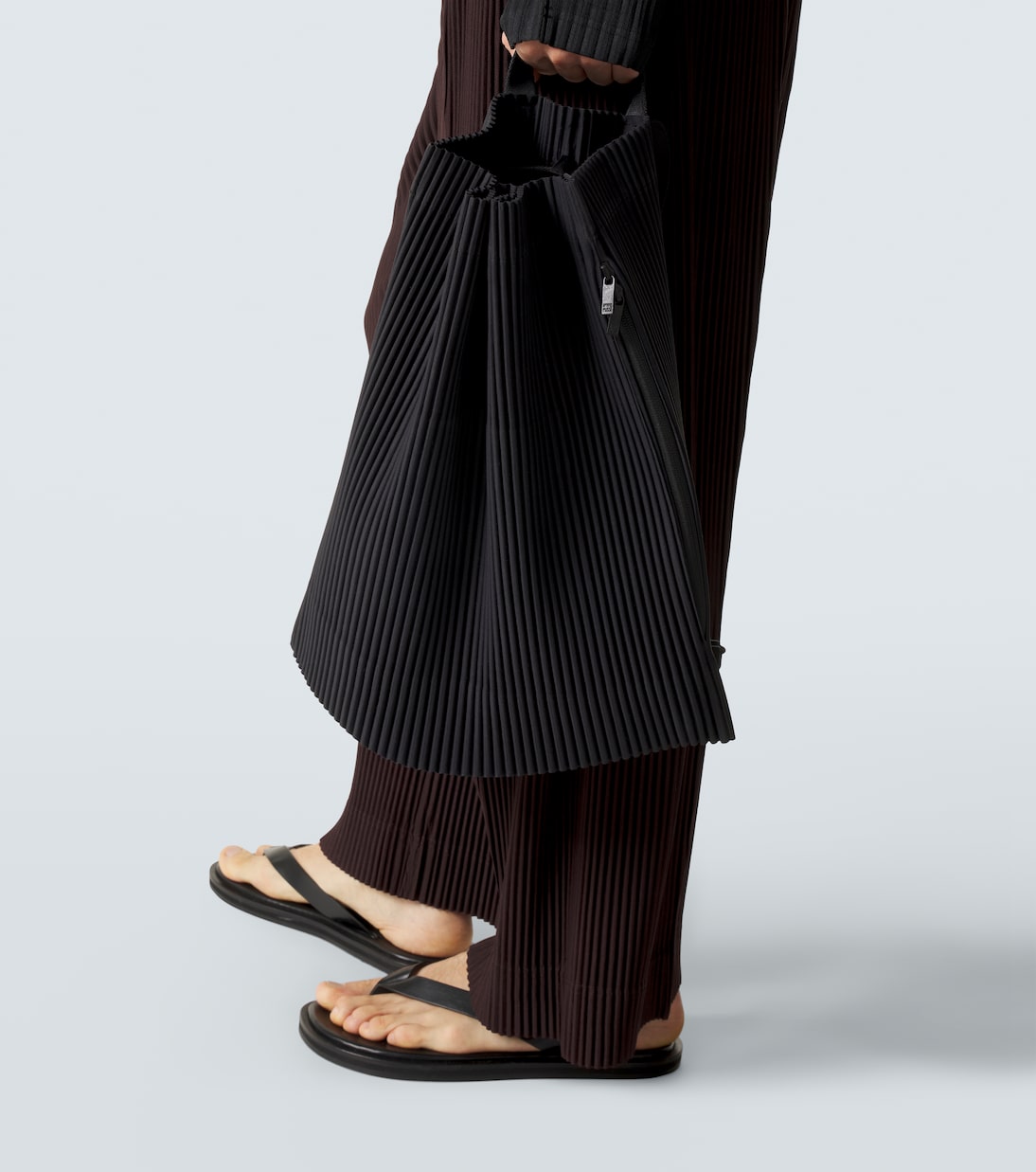 Drawstring Pleats 숄더 백 | Homme Plissé Issey Miyake