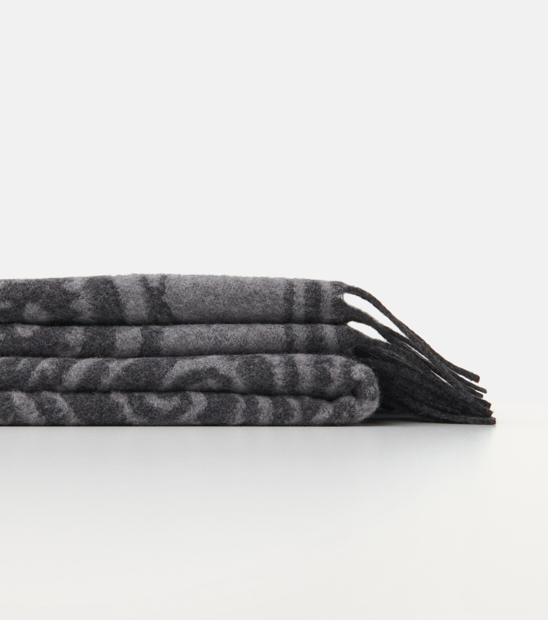 Paisley wool and cashmere blanket  | Etro