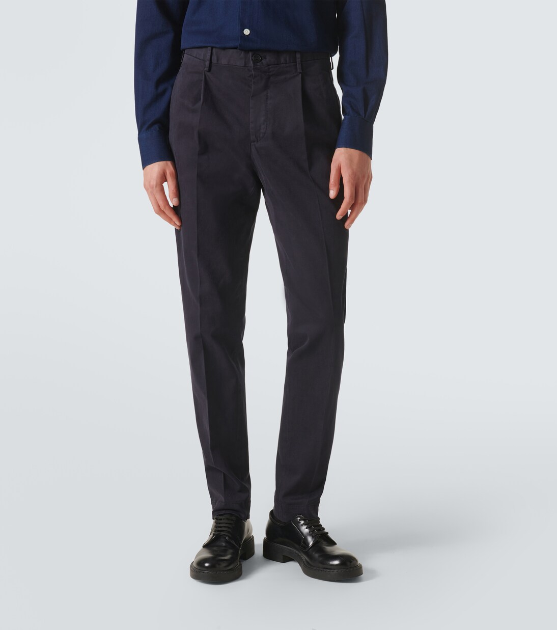 Pleated cotton tapered pants | Slowear