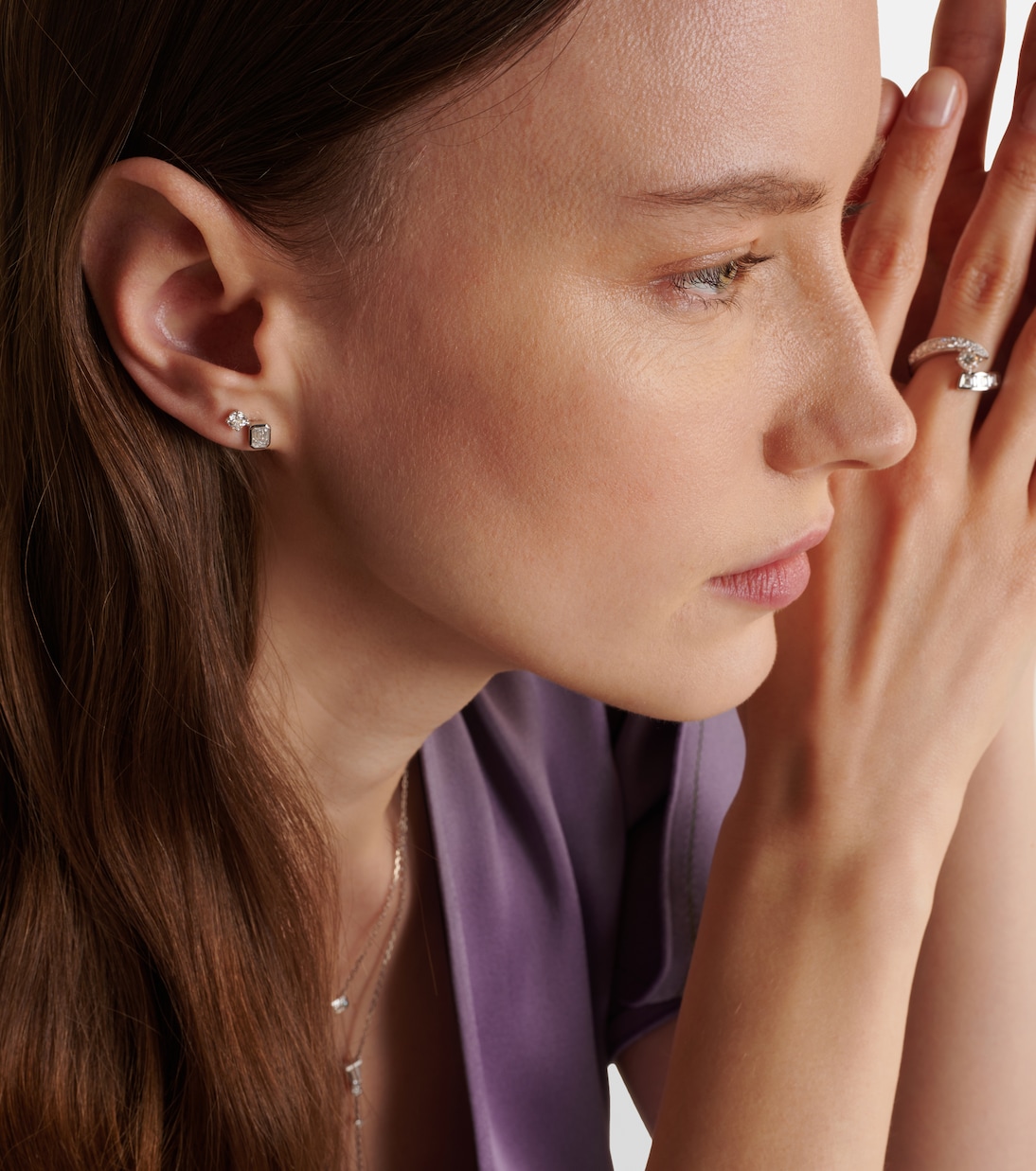 Inner Fire 18kt white gold earrings with diamonds | Bucherer Fine Jewellery