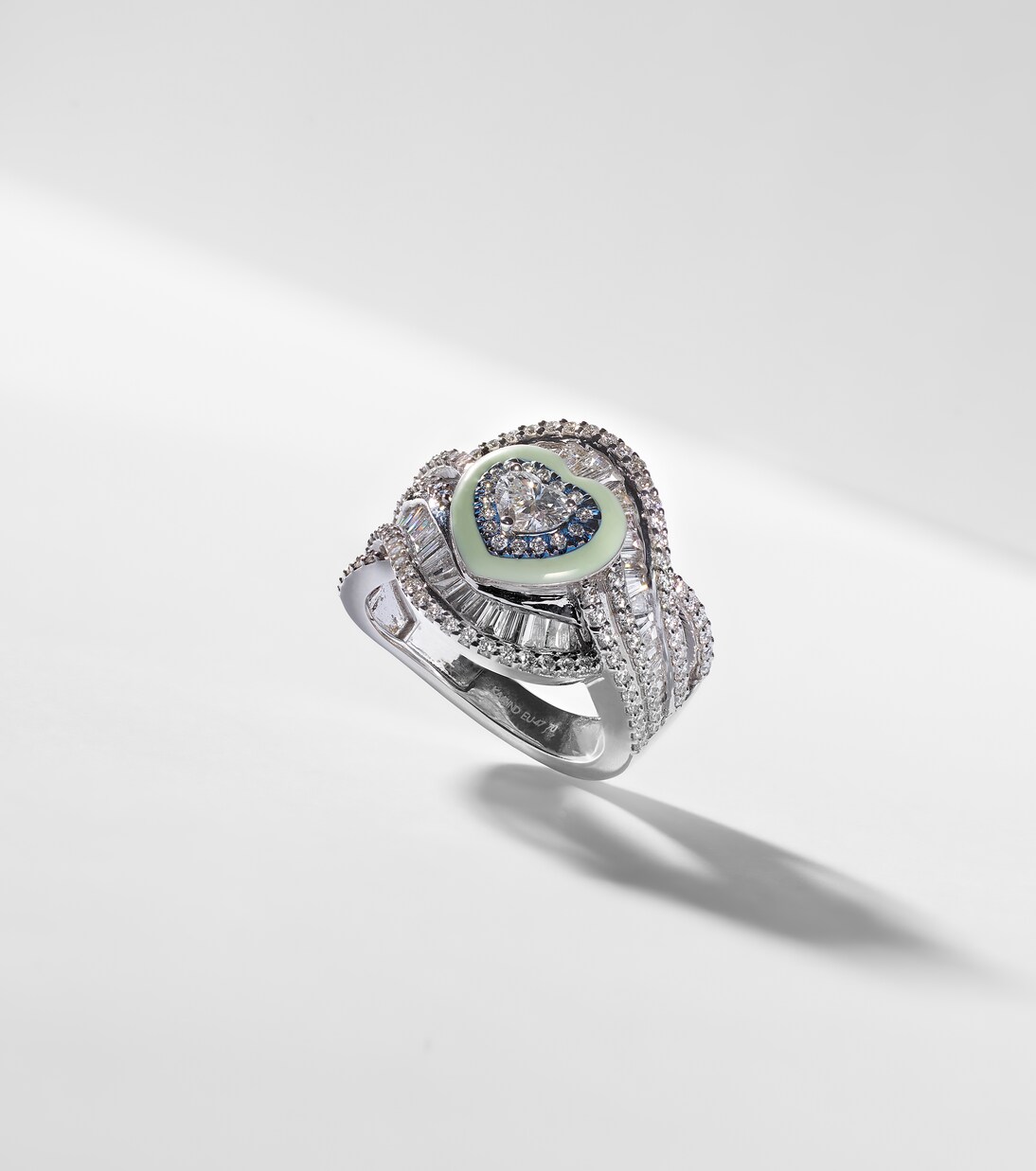 18kt white gold and titanium pinky ring with diamonds | Kamyen