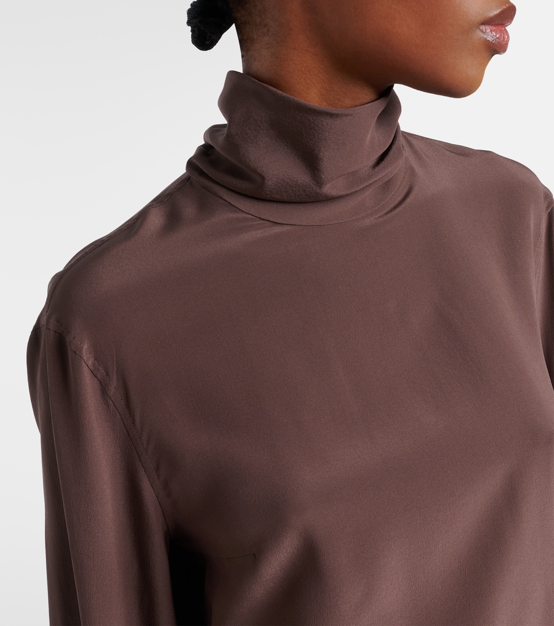 Monili turtleneck silk blouse | Brunello Cucinelli