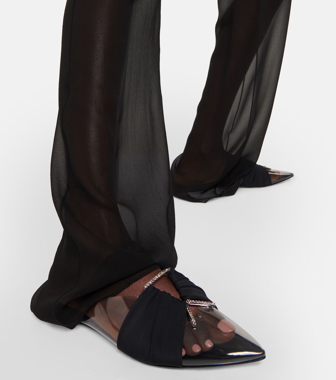 Verzierte Slippers | Nensi Dojaka