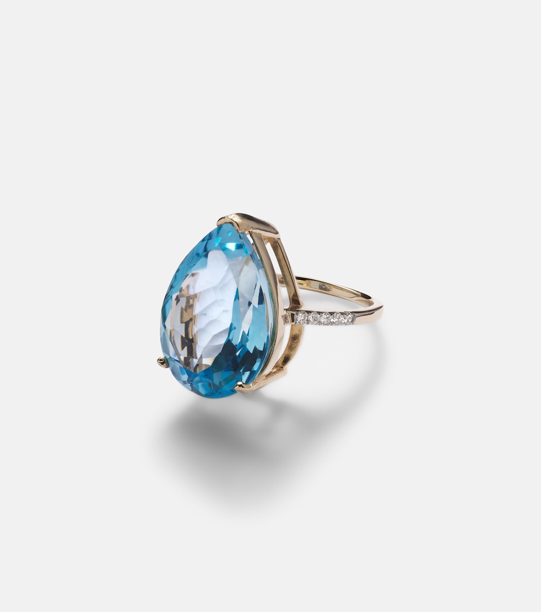 Ring aus 14kt Gelbgold (585/1000) mit Diamanten und Topas | Mateo