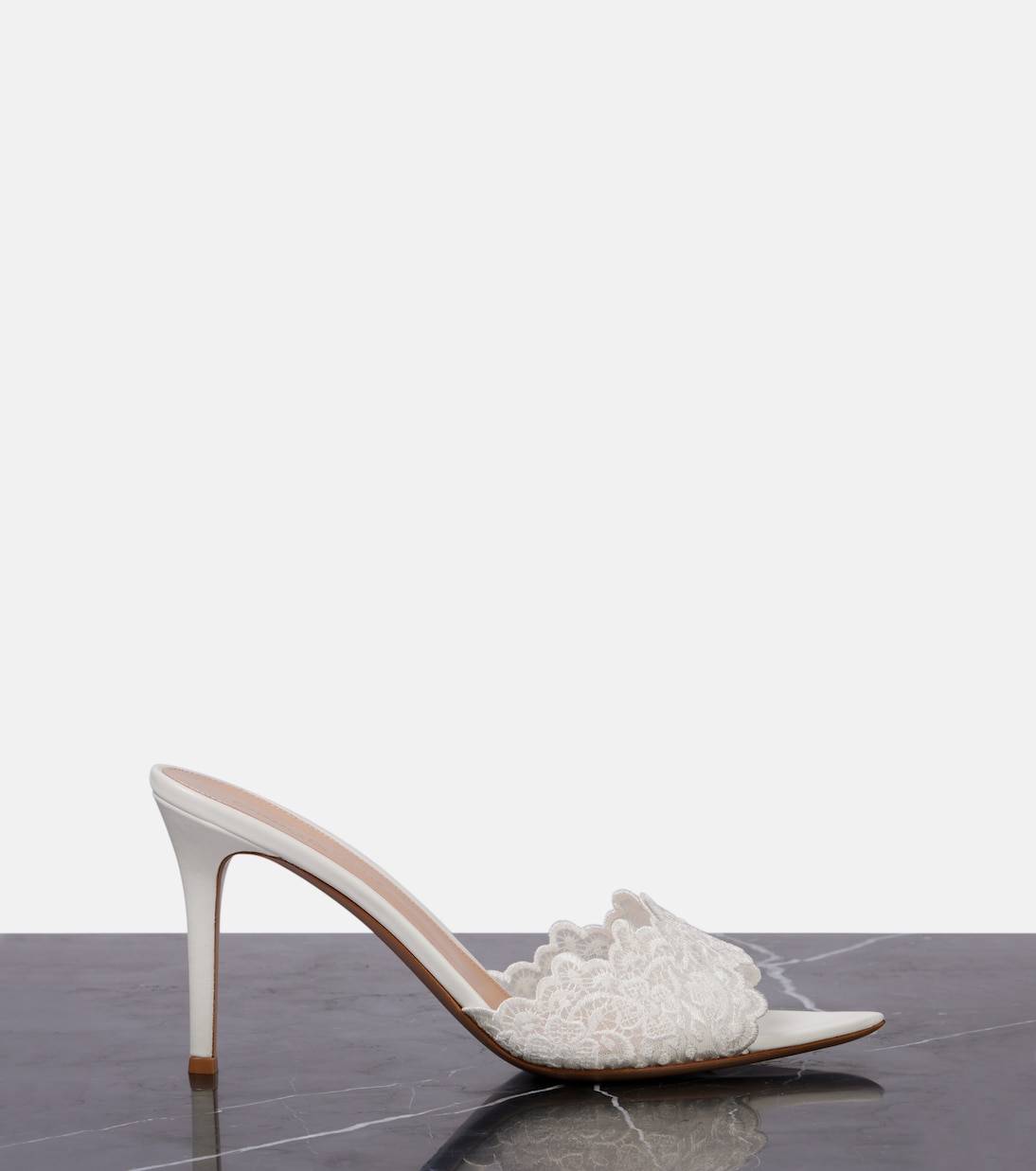 Yvonne 85 lace sandals | Gianvito Rossi
