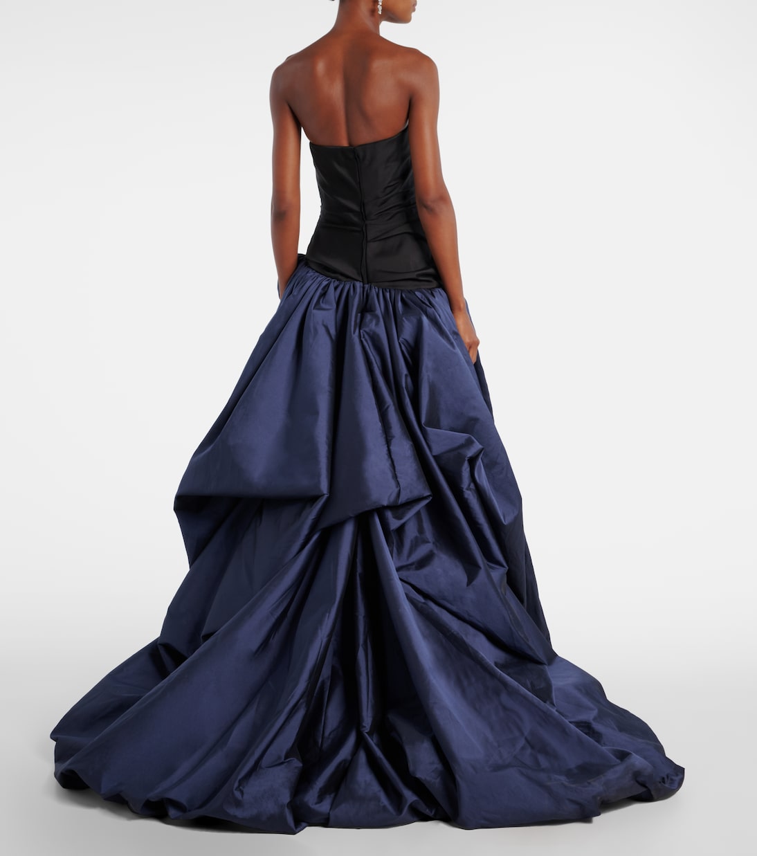 Off-Shoulder-Robe | Marmar Halim