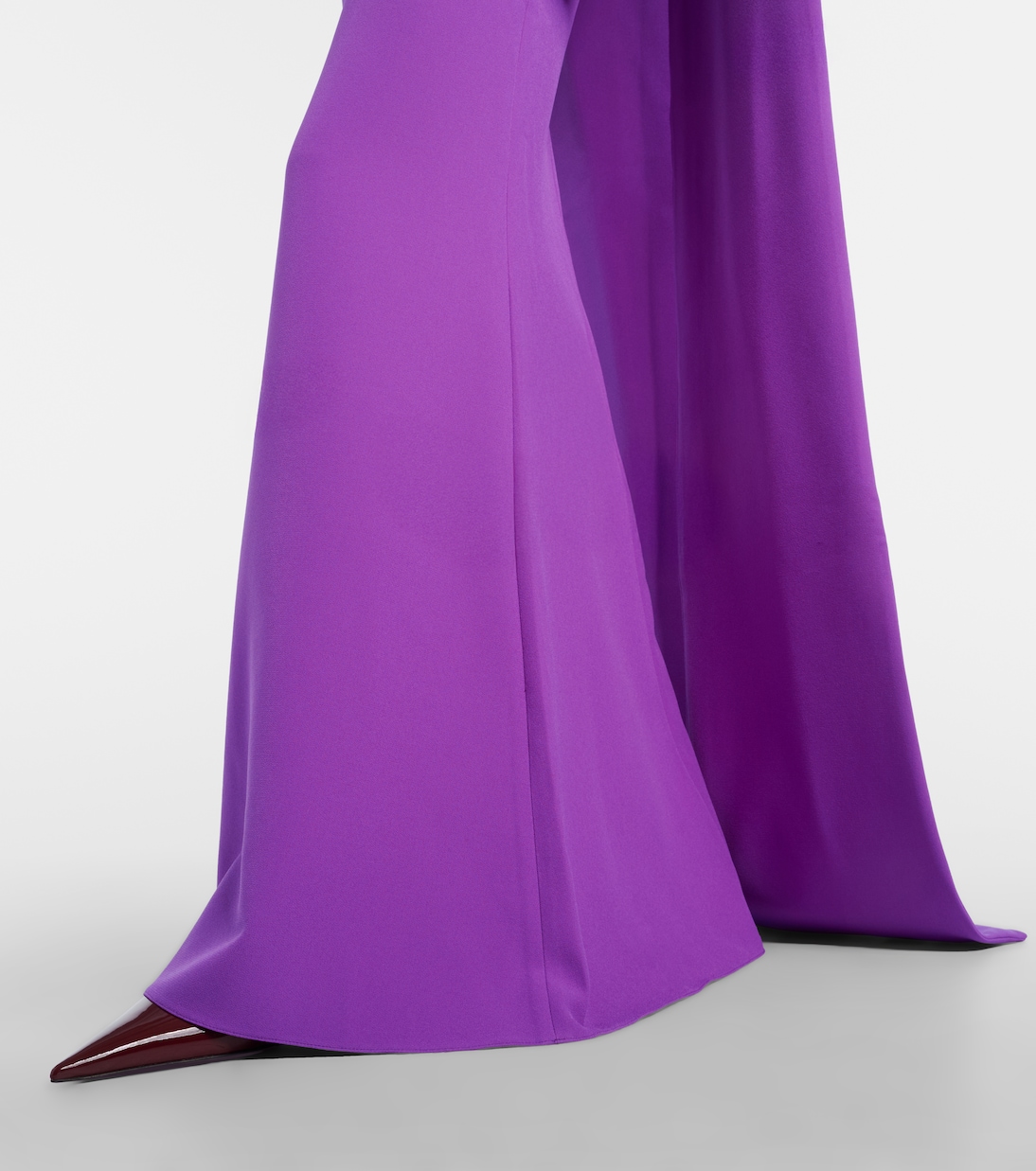 Ginko caped gown | Safiyaa