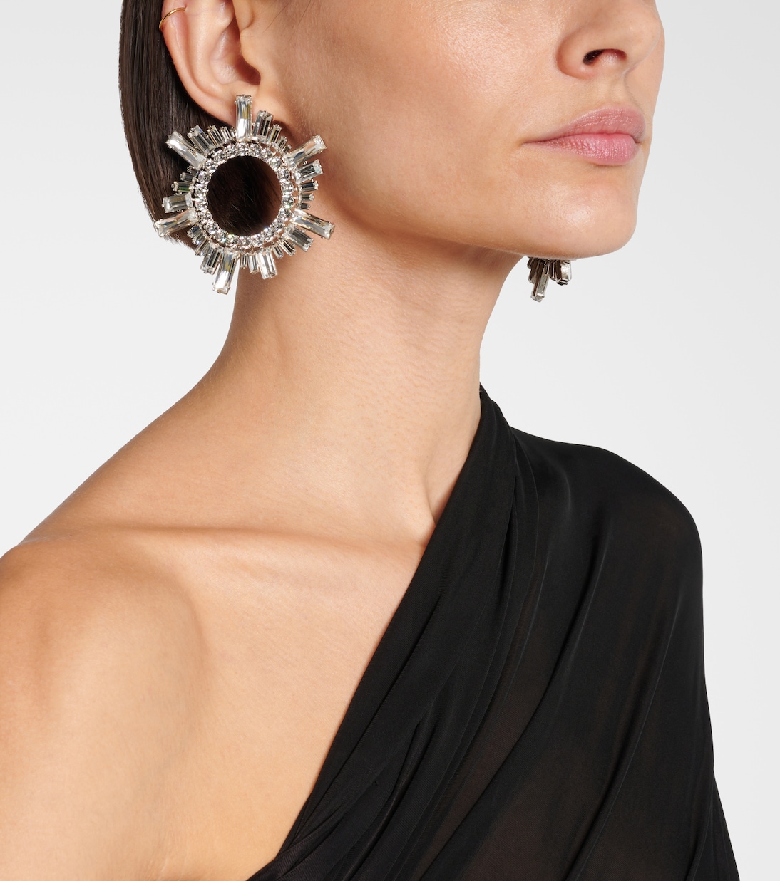 Ohrringe Begum mit Kristallen | Amina Muaddi