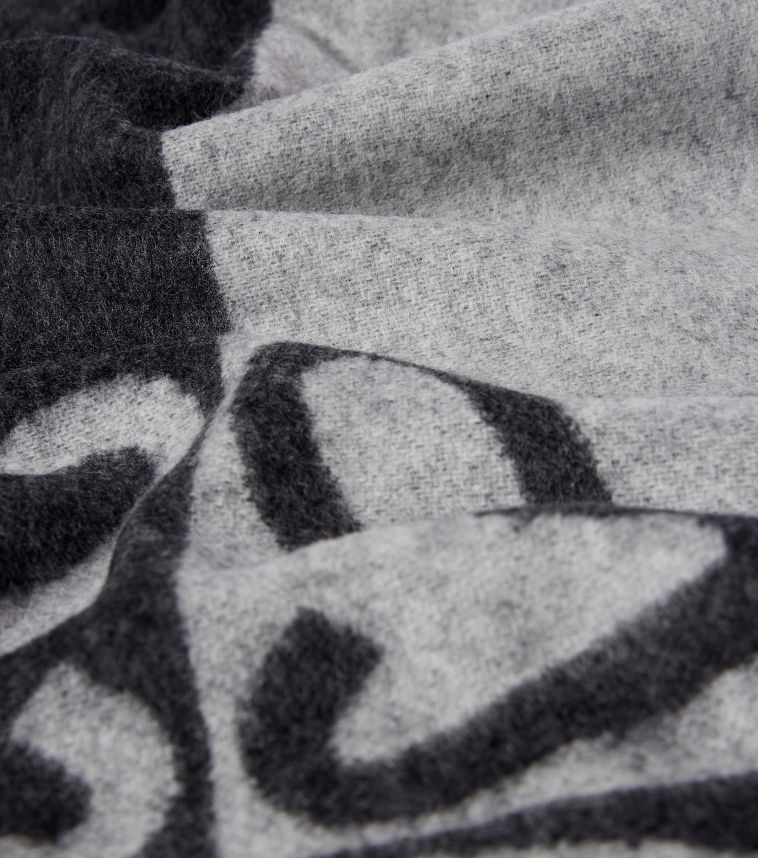 Anagram wool and cashmere scarf | Loewe