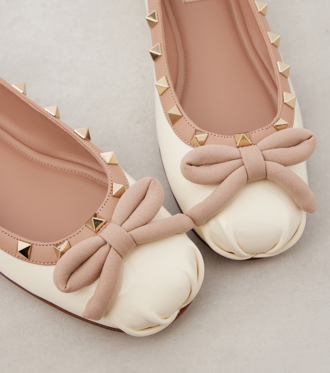 Ballerinas Rockstud aus Leder | Valentino Garavani