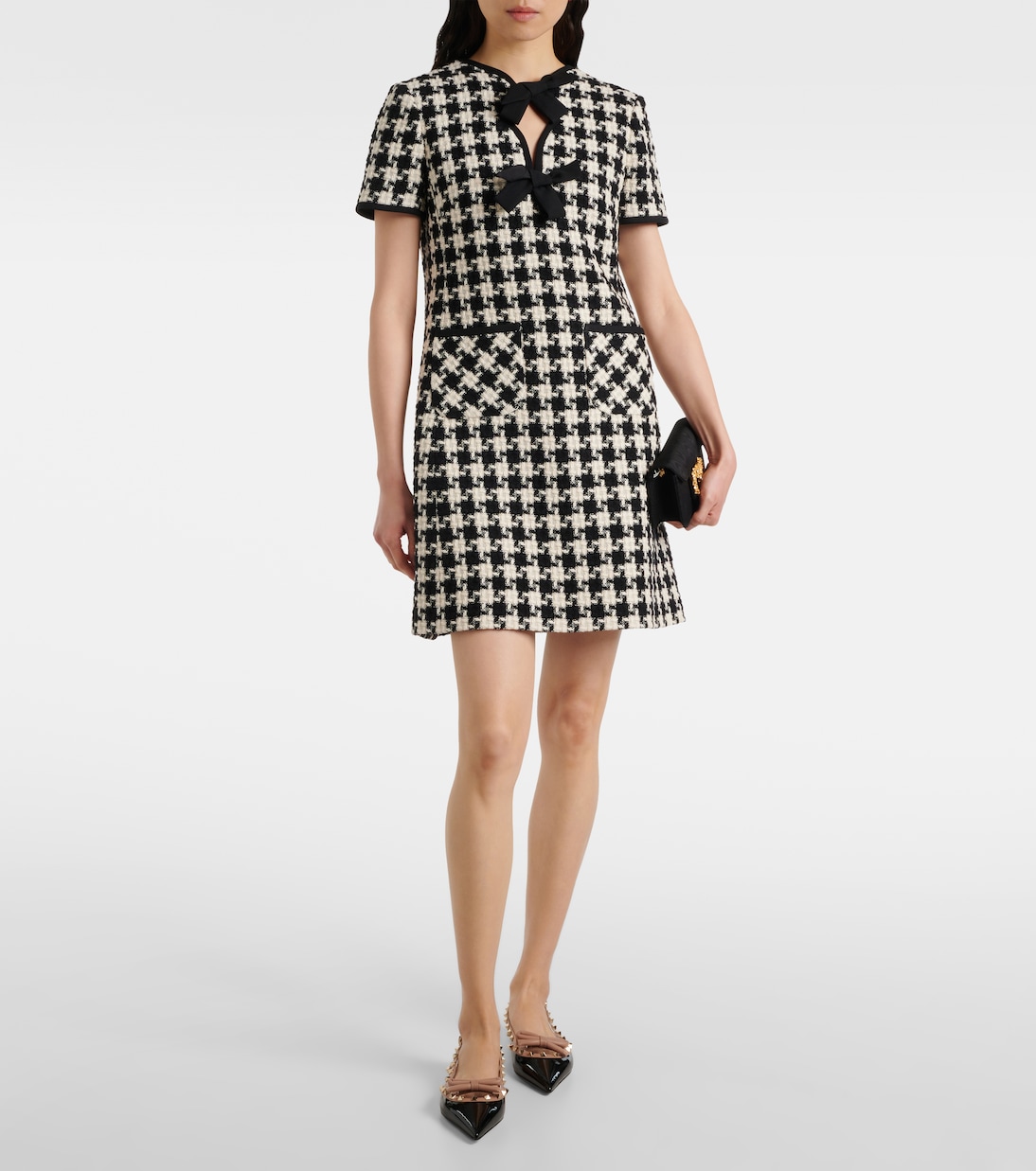 Rockstud Bow patent leather slingback flats | Valentino Garavani