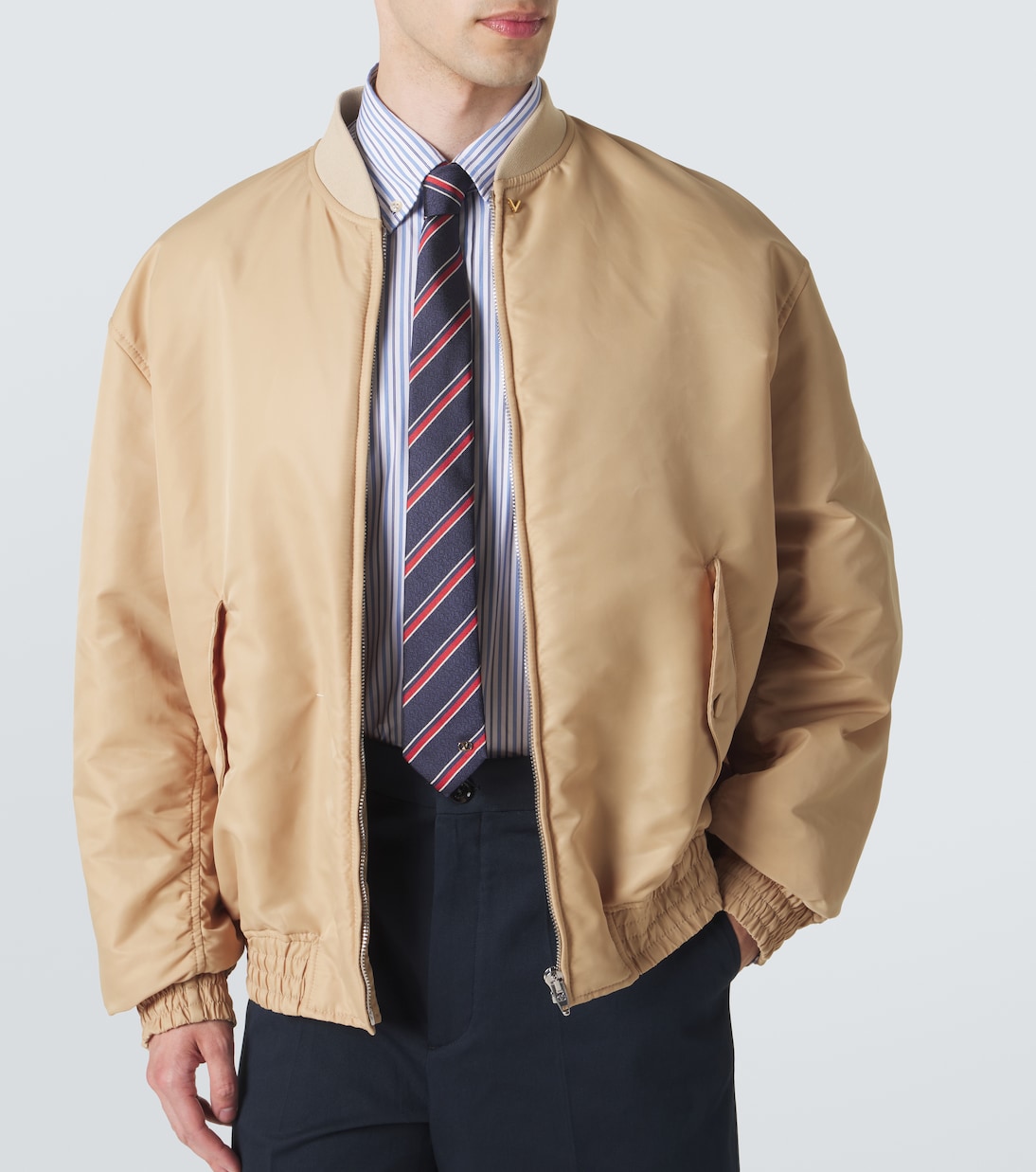 Cravatta VLogo in seta jacquard a righe | Valentino Garavani