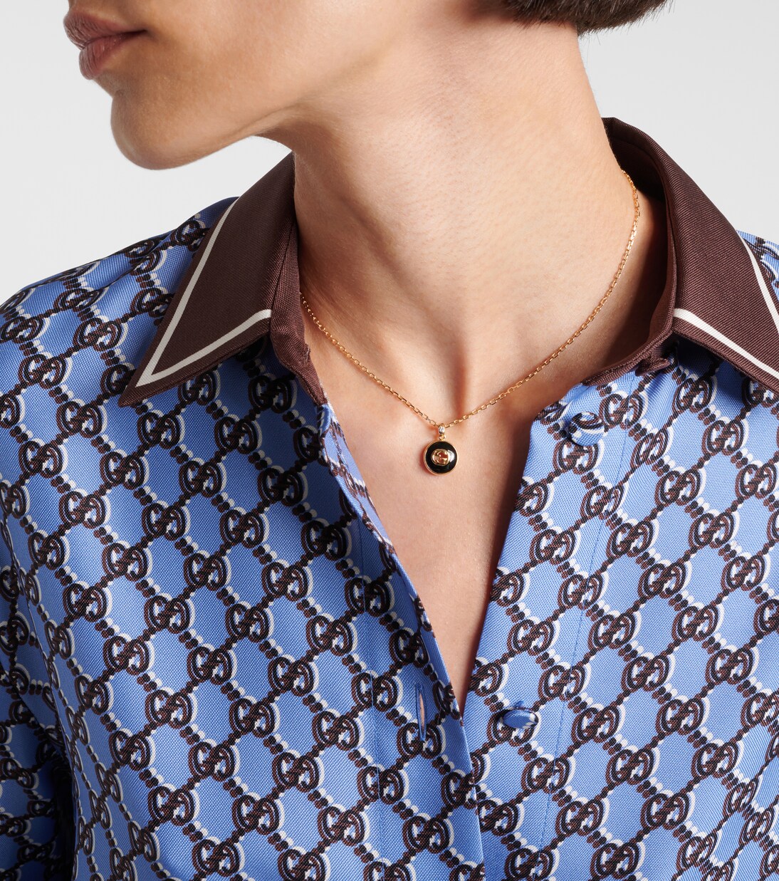 Interlocking G 18kt gold necklace with onyx and diamond | Gucci