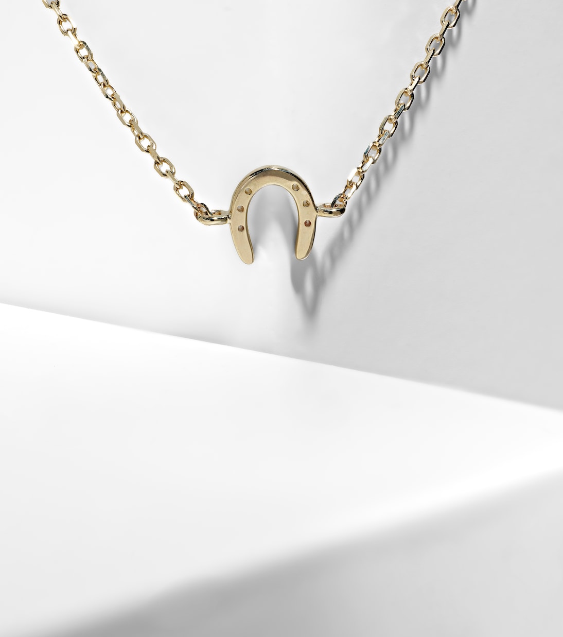 Armband Lucky Horseshoe aus 10kt Gelbgold | Stone and Strand